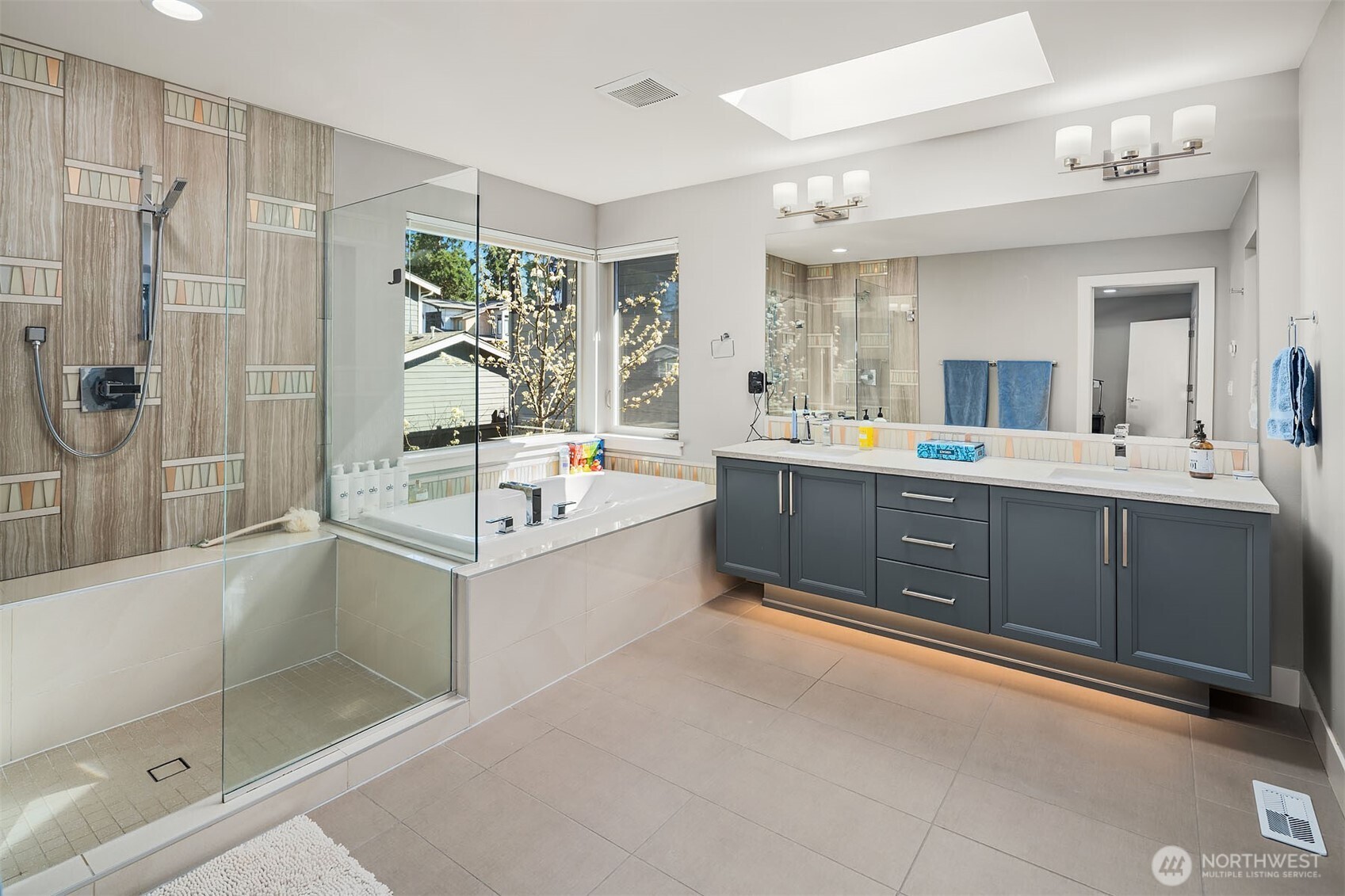 Grand Spa-Style 5-piece Primary Bath with Heated Floors and Custom Walk-in Closet