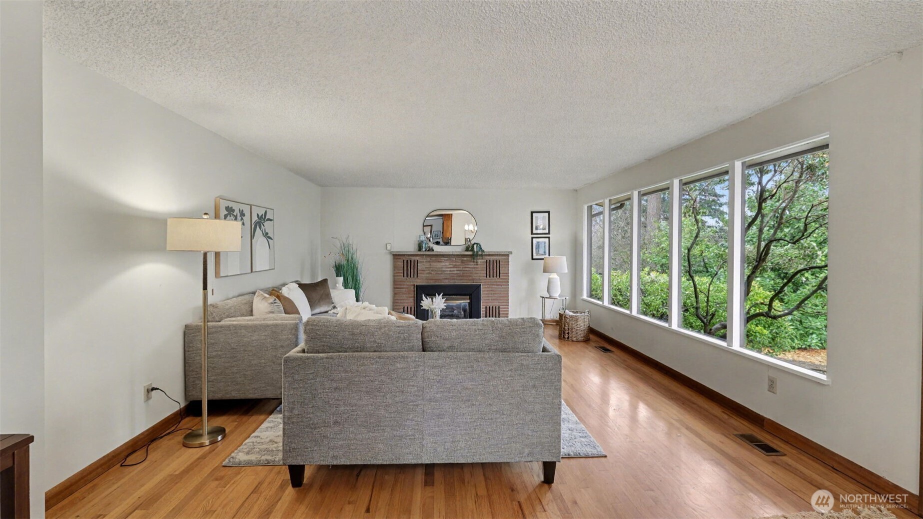 Living and dining room off of entry