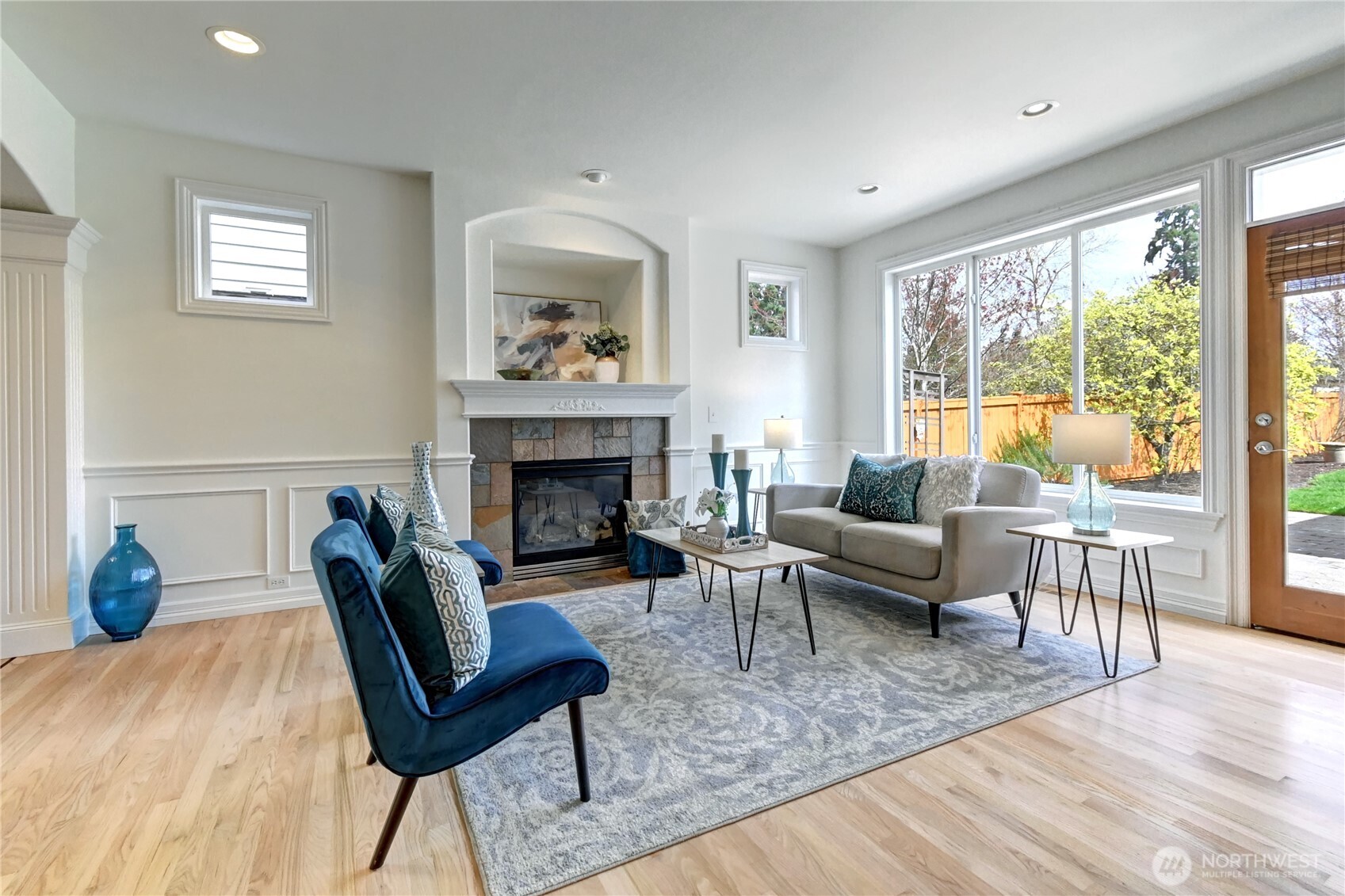 Enjoy the cozy warm gas log fireplace and lots of windows for morning/Eastern Sun.