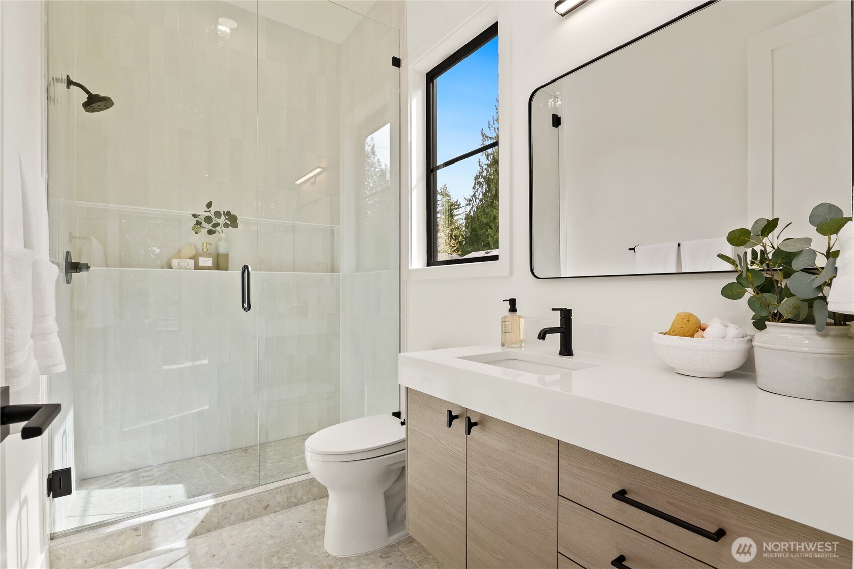 Luxe bath with glass "wall" shower w/ full length shelf for Entry Level Private Suite