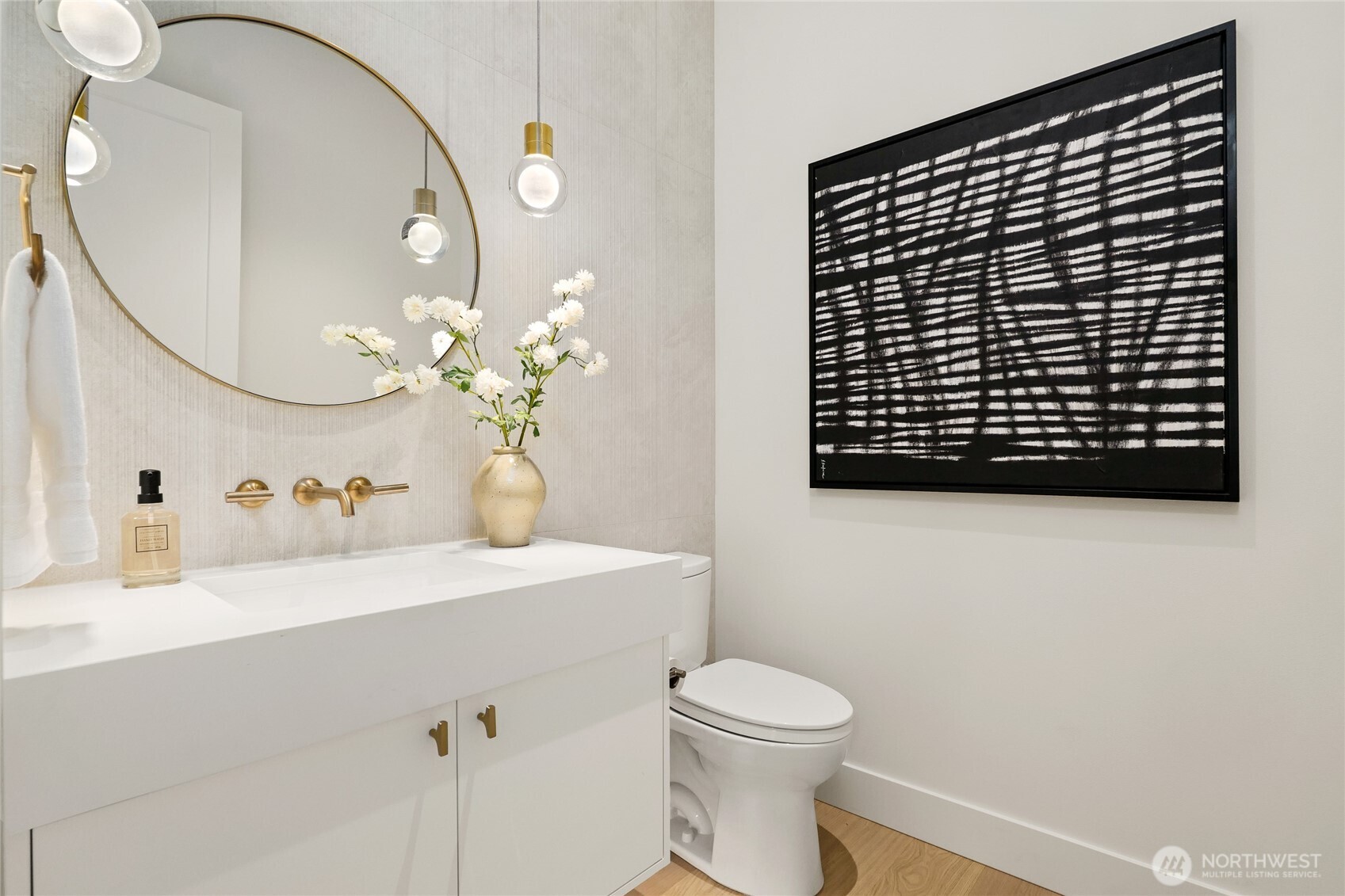 Main Level Guest Bath