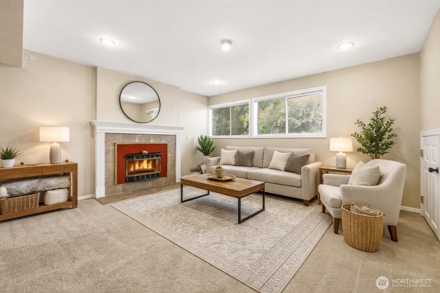 Kent East Hill location with convenient commuter options and nearby parks and schools.