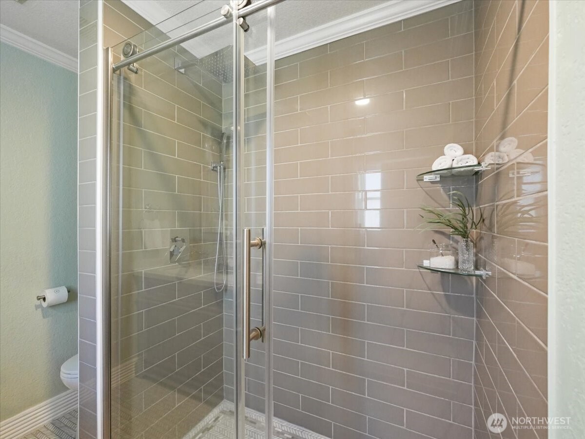 Stunning Primary Shower