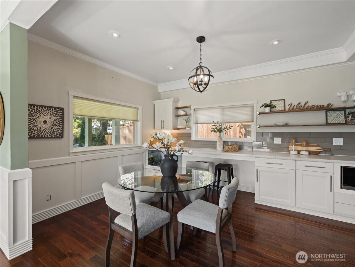 Plenty of space for a table to seat 6+ or keep it small! Plenty of options