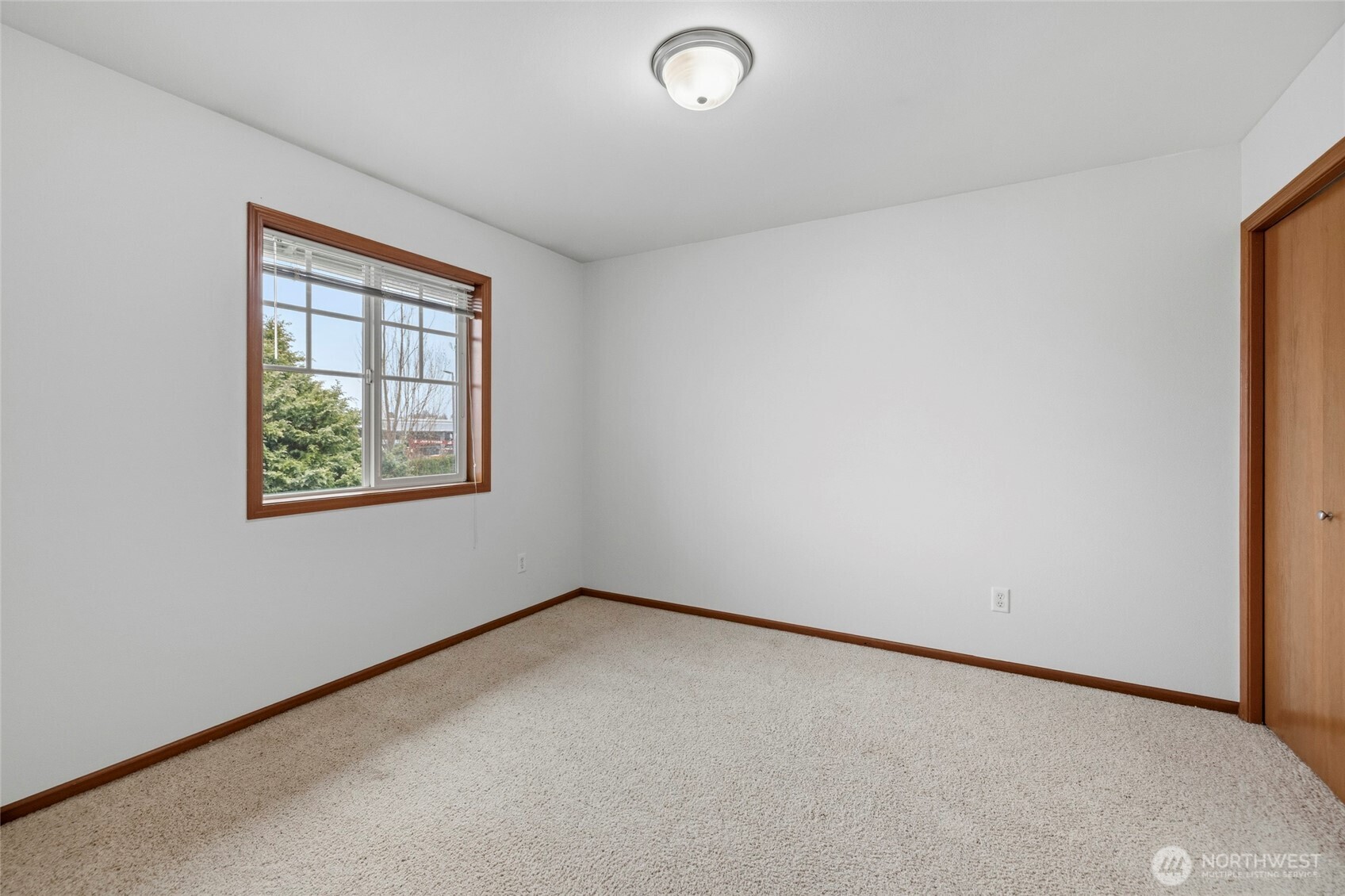 Upstairs bedroom 2
