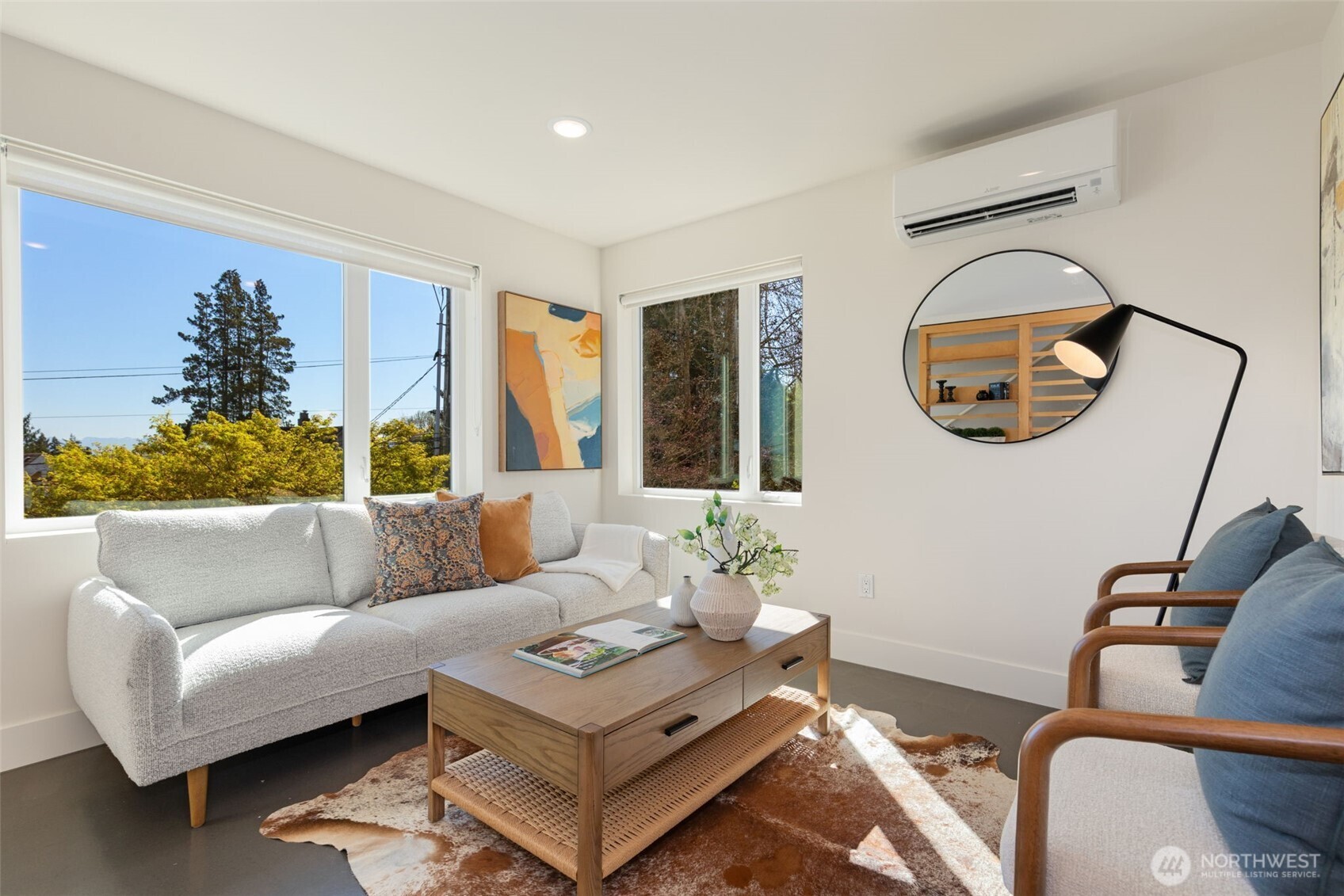 Lounge/Office area on second floor