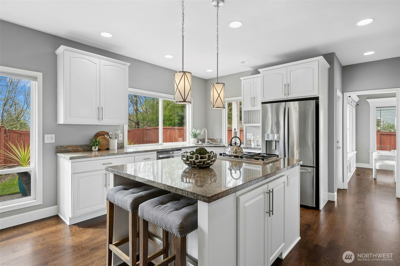 Newer appliances meet a timeless design.