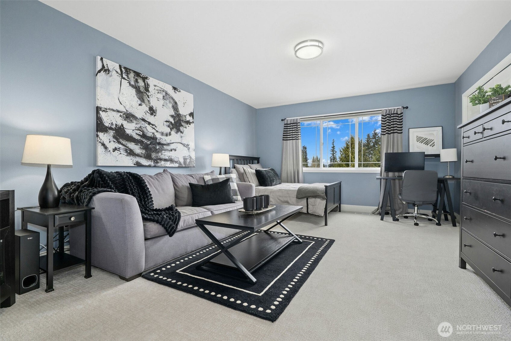 Versatile 4th bedroom with room to work, play or rest!