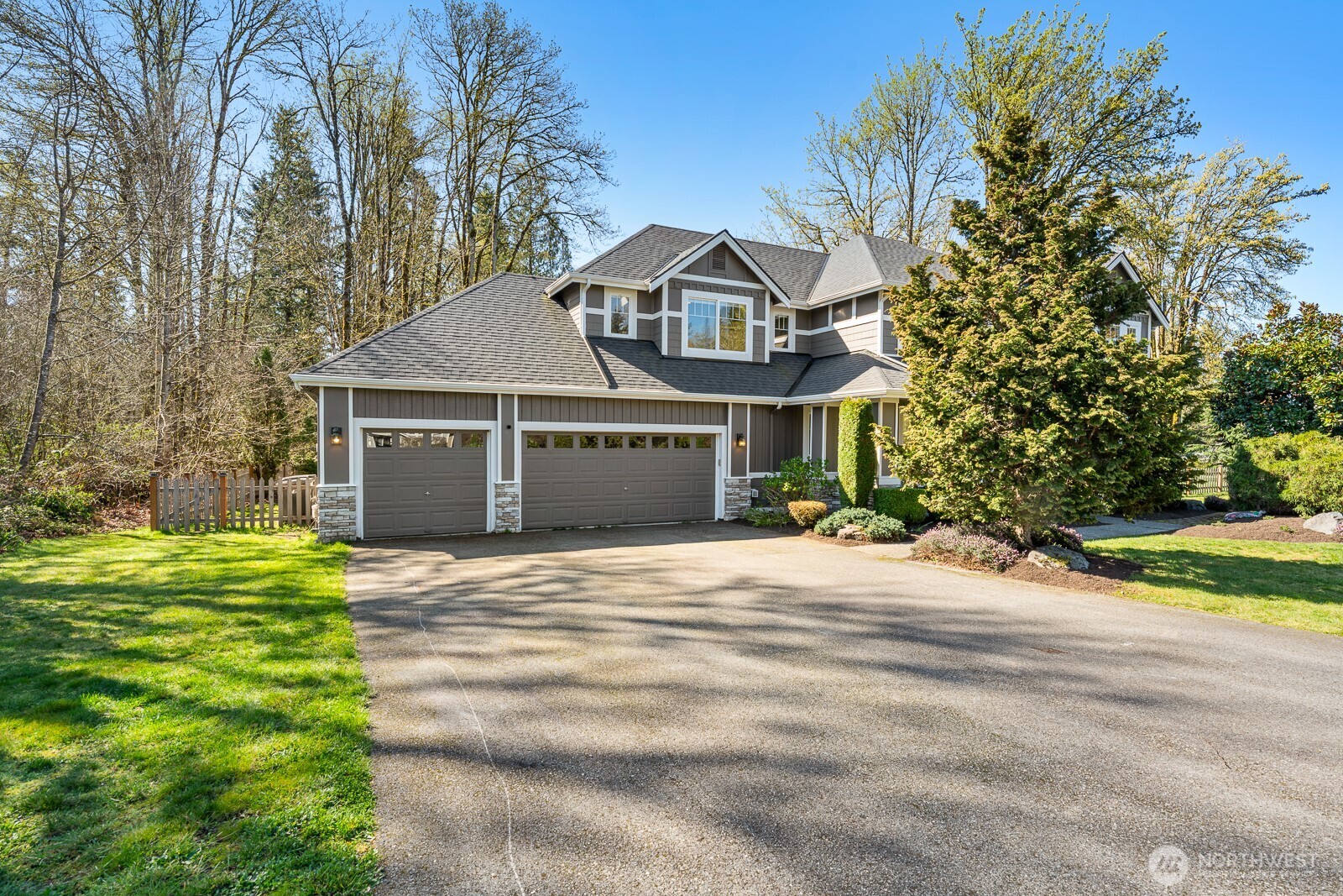 3 car garage.