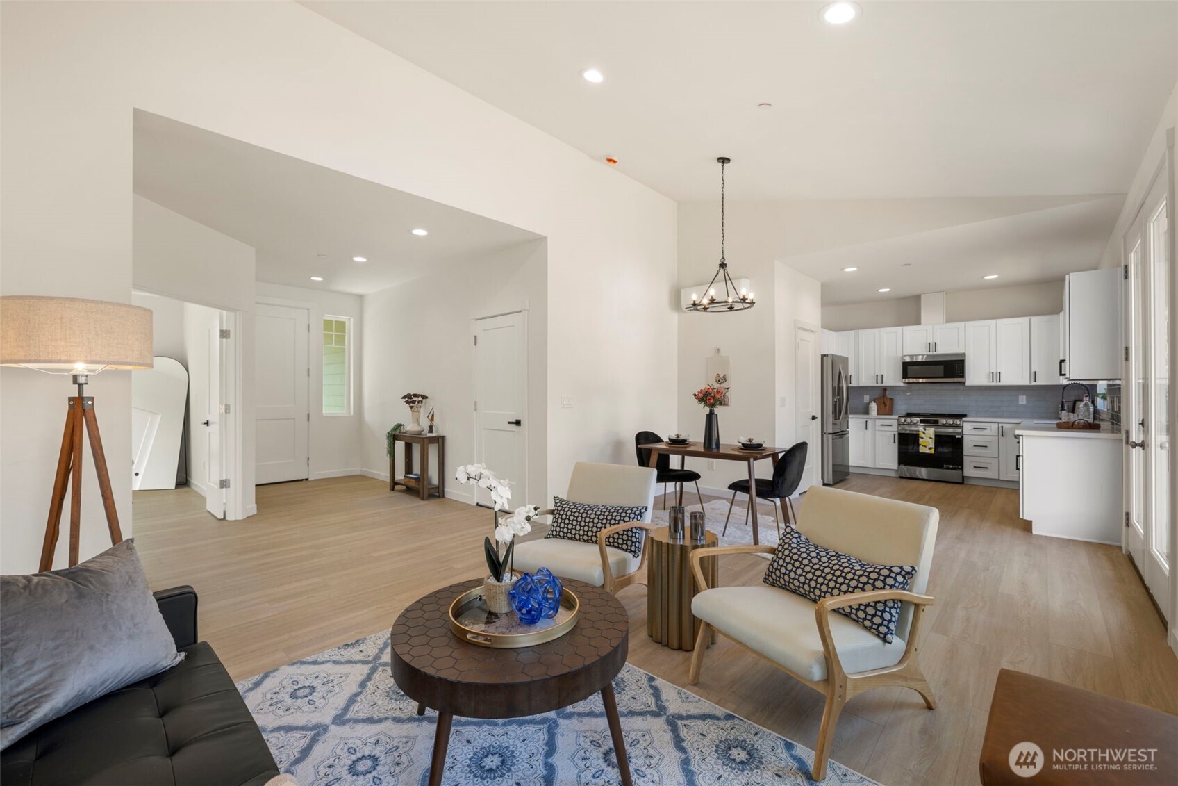 Photos of the model unit