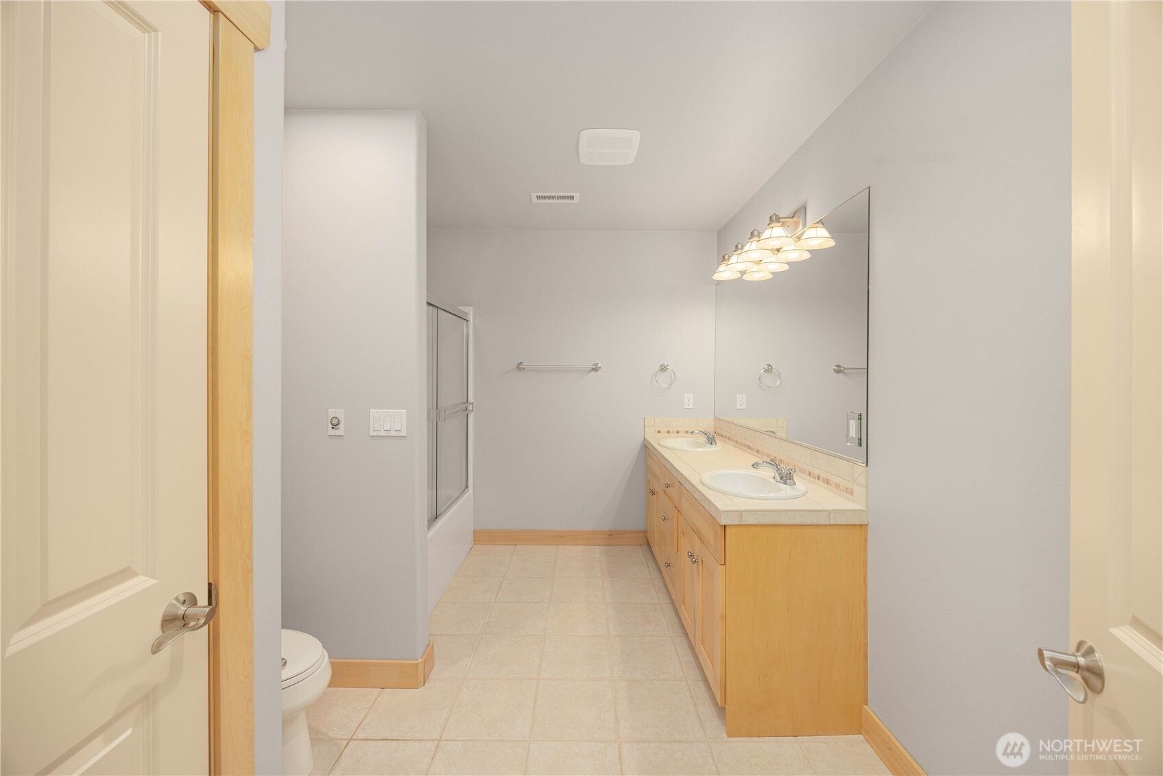 Full bath on lower level