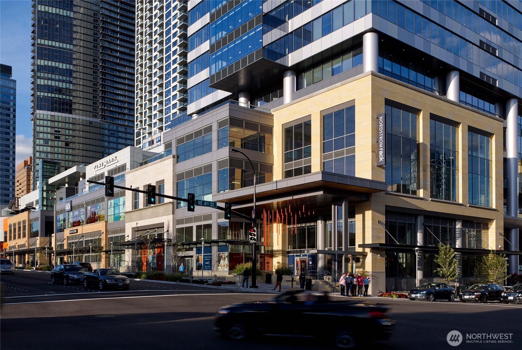 Lincoln Square South in Bellevue, part of The Bellevue Collection, features a two-story Nordstrom Rack, Cinemark Reserve Lincoln Square, TruFusion fitness studio, and the W Bellevue hotel. It is focused on entertainment, dining, and specialized retail rather than traditional mall shopping.