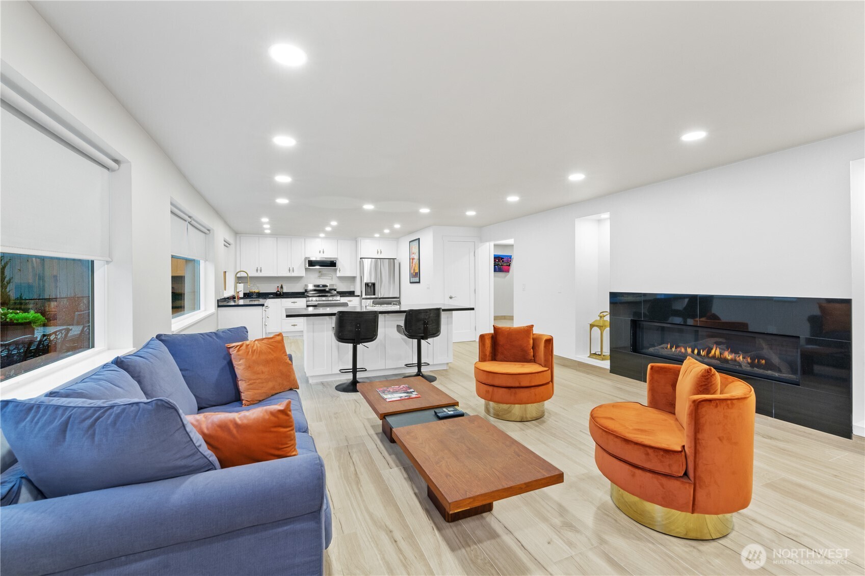 Lower Level Livingroom