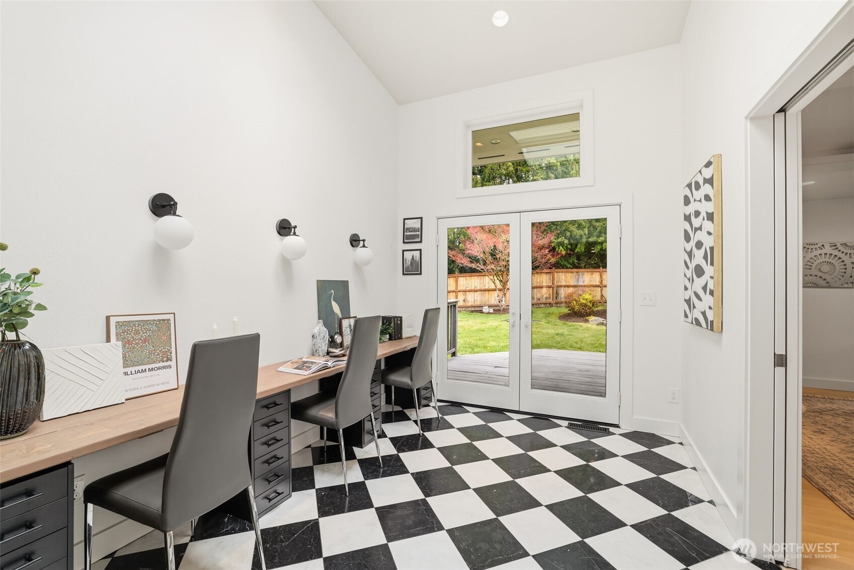 Flexible space ideal for home office or creative use