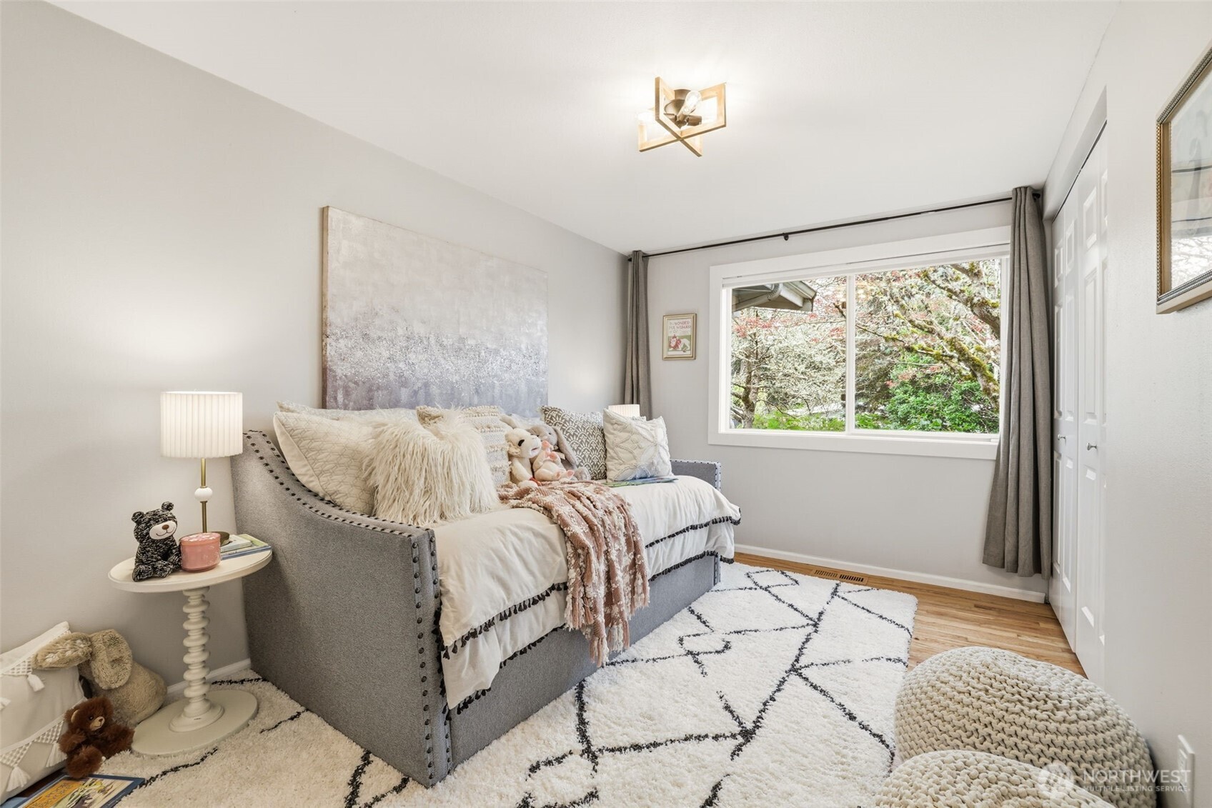 Perfect guest room or additional living flexibility