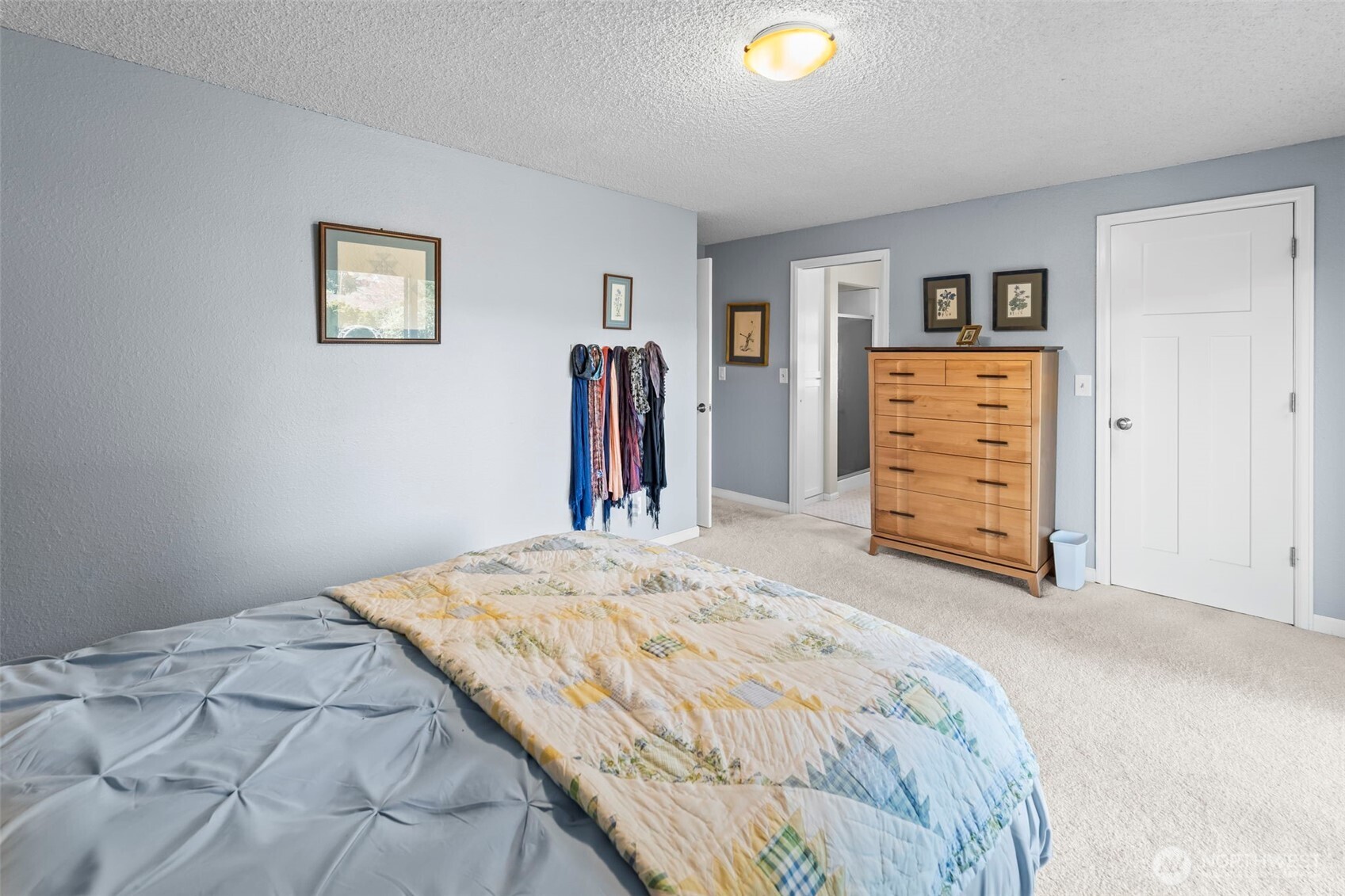 Primary also has private bath