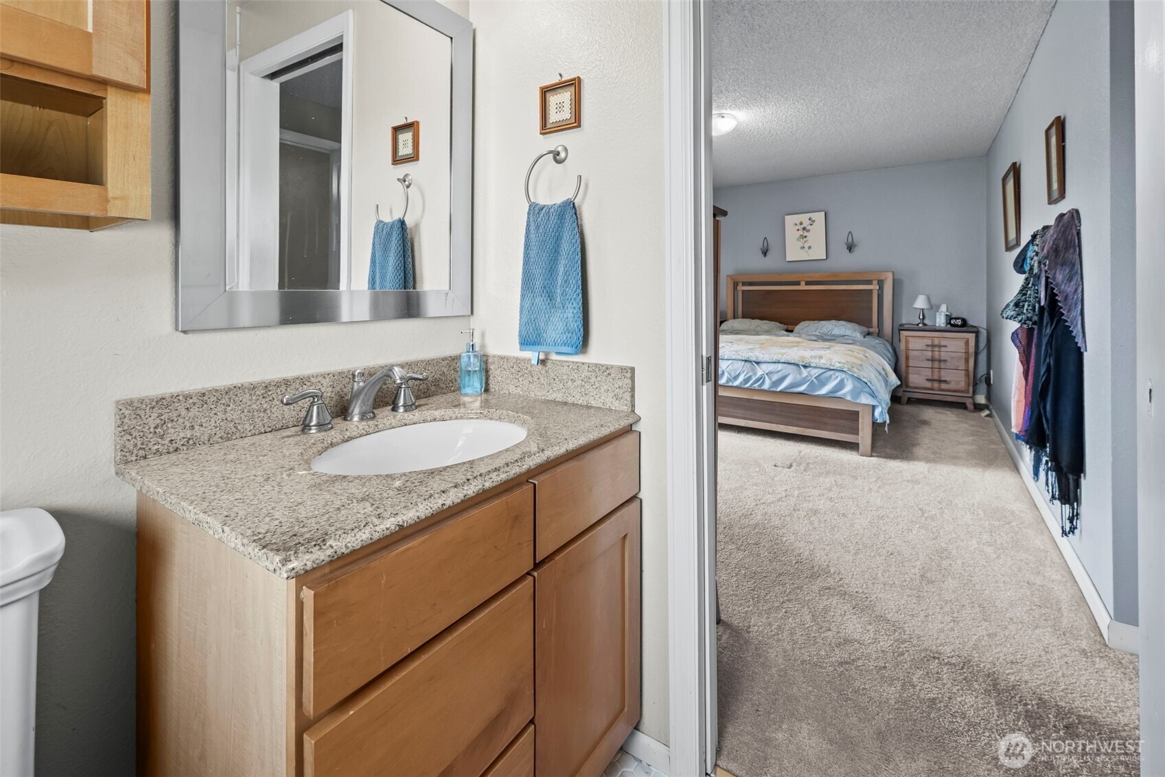 Primary bedroom's bath