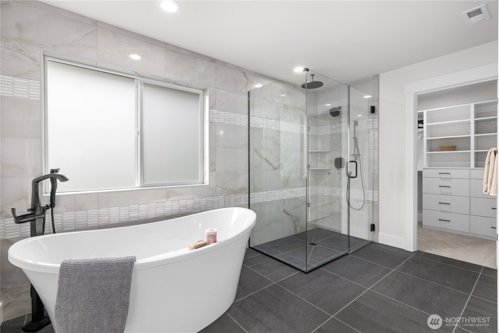 Photo of Similar Home & Floor Plan, Colors, Specs & Upgrades May Vary