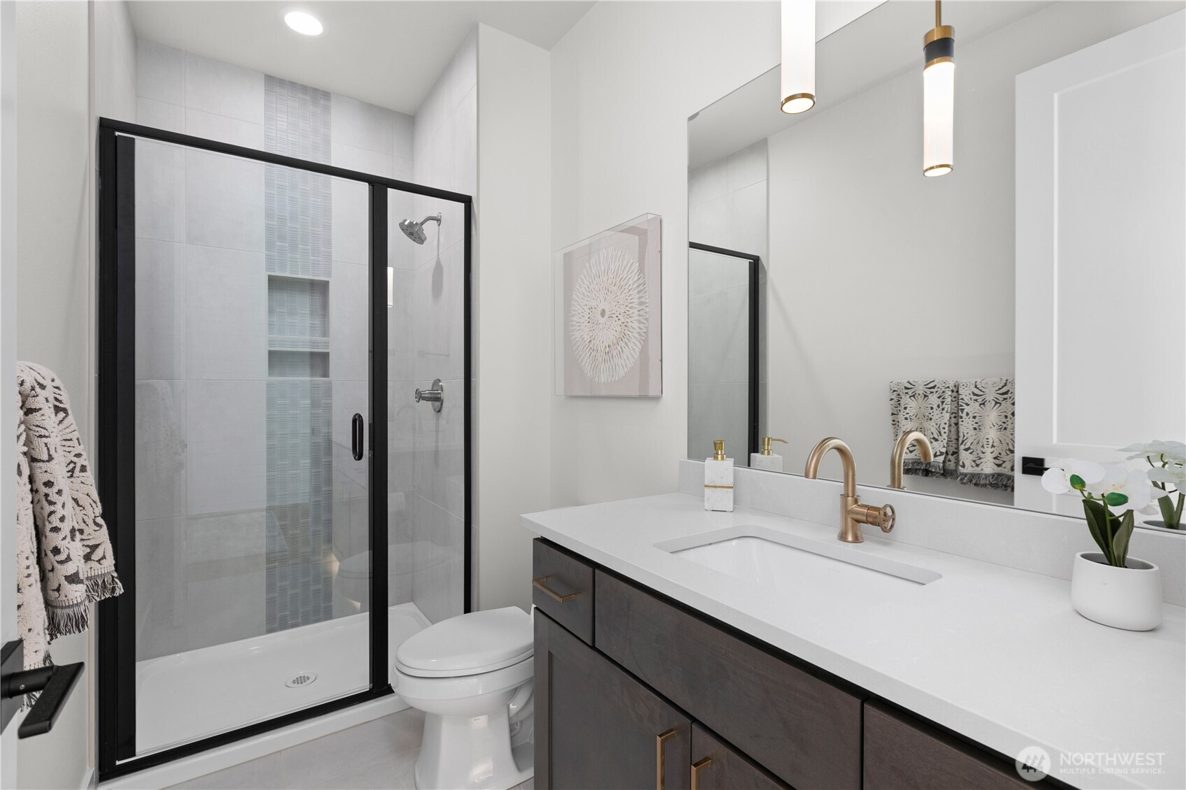 Photo of Similar Home & Floor Plan, Colors, Specs & Upgrades May Vary