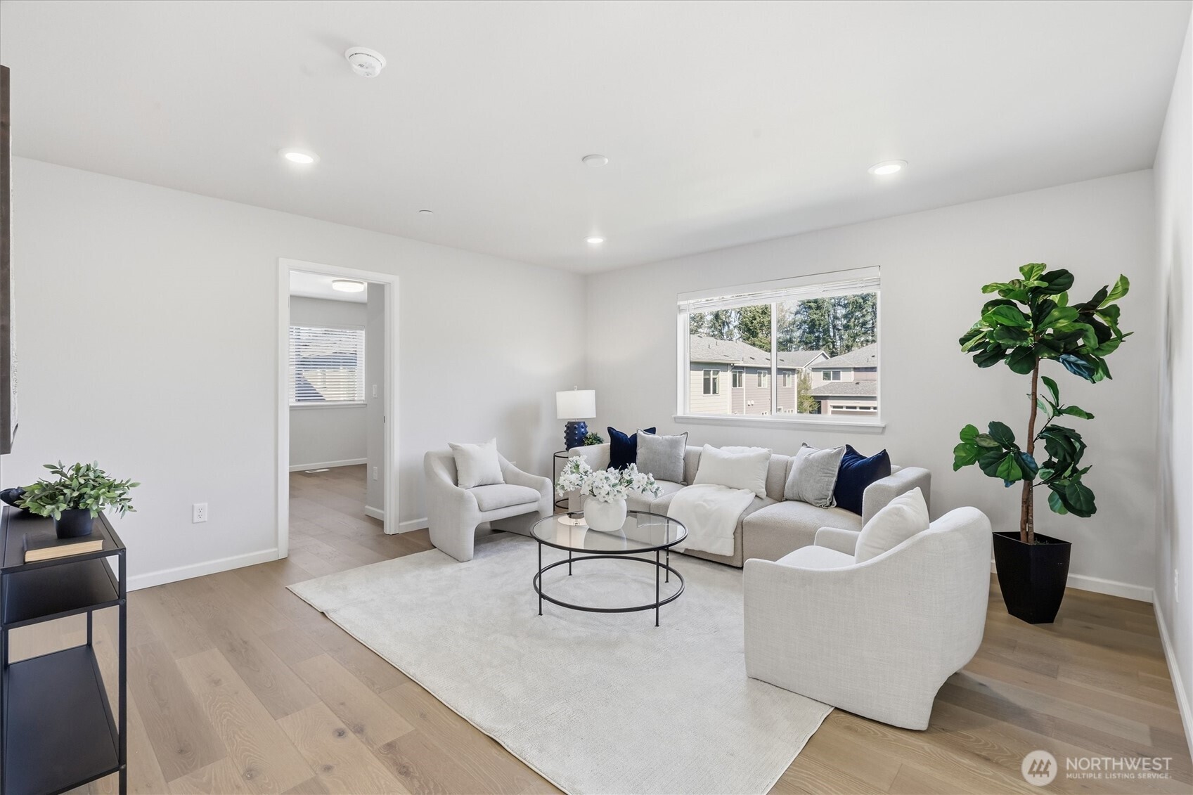 Spacious upstairs loft