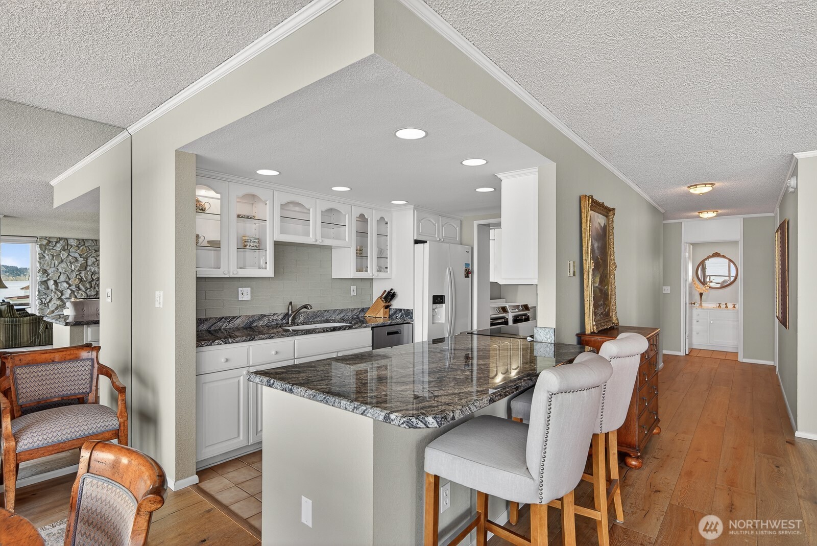 Nice upgraded kitchen