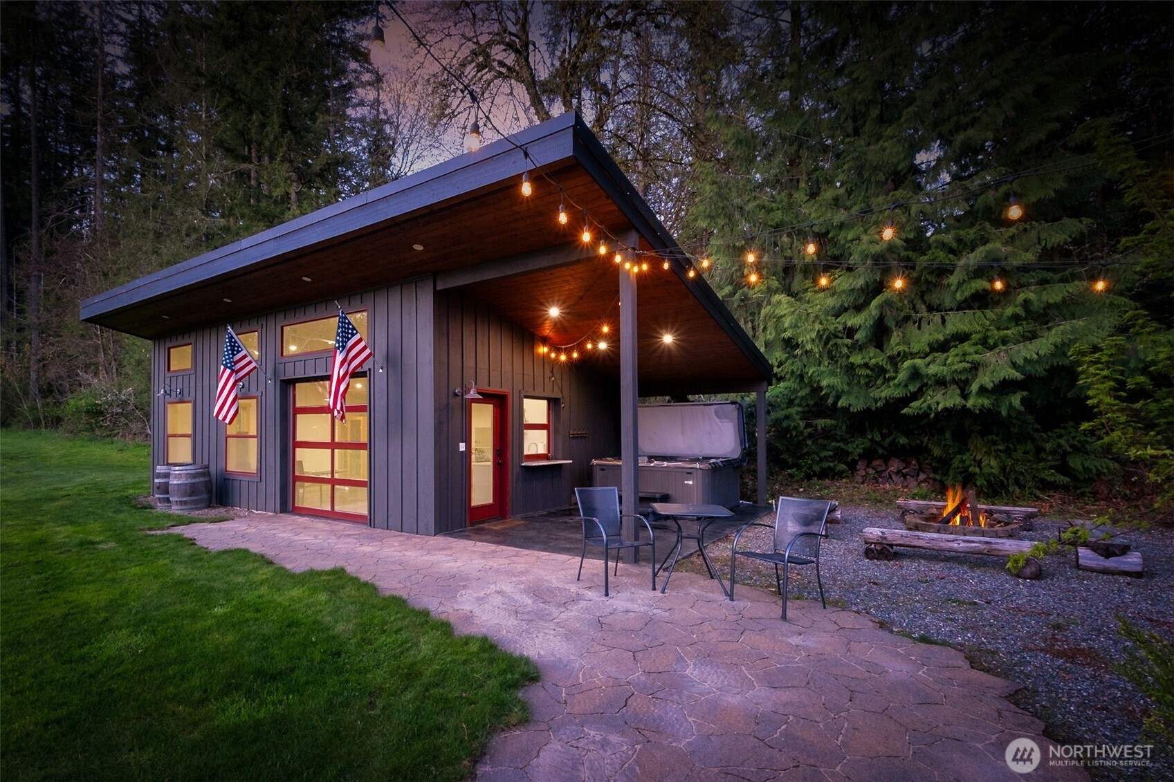 The bathroom in the Cabana!