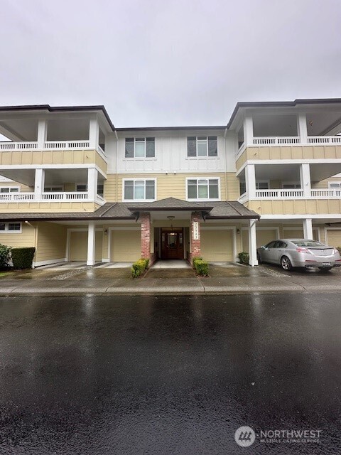 Small groupings of condo's make it very stylish!