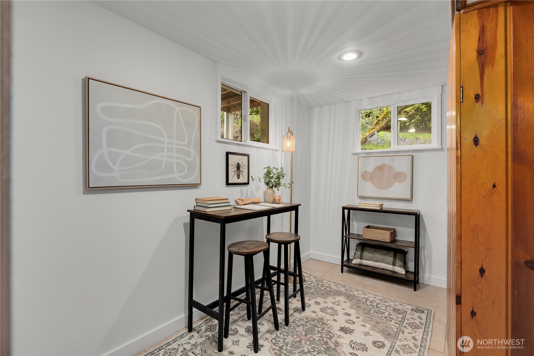 4th bedroom (non-conforming) also makes a great guest room.