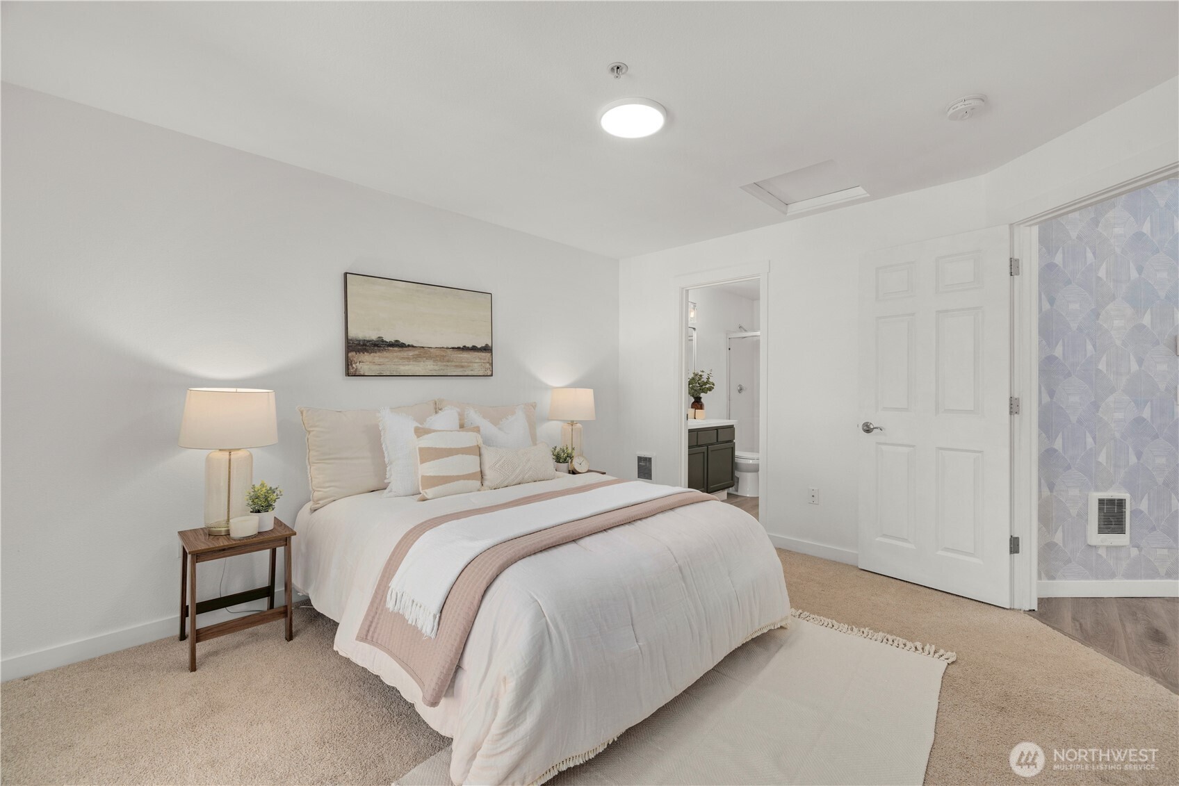 Peaceful primary suite