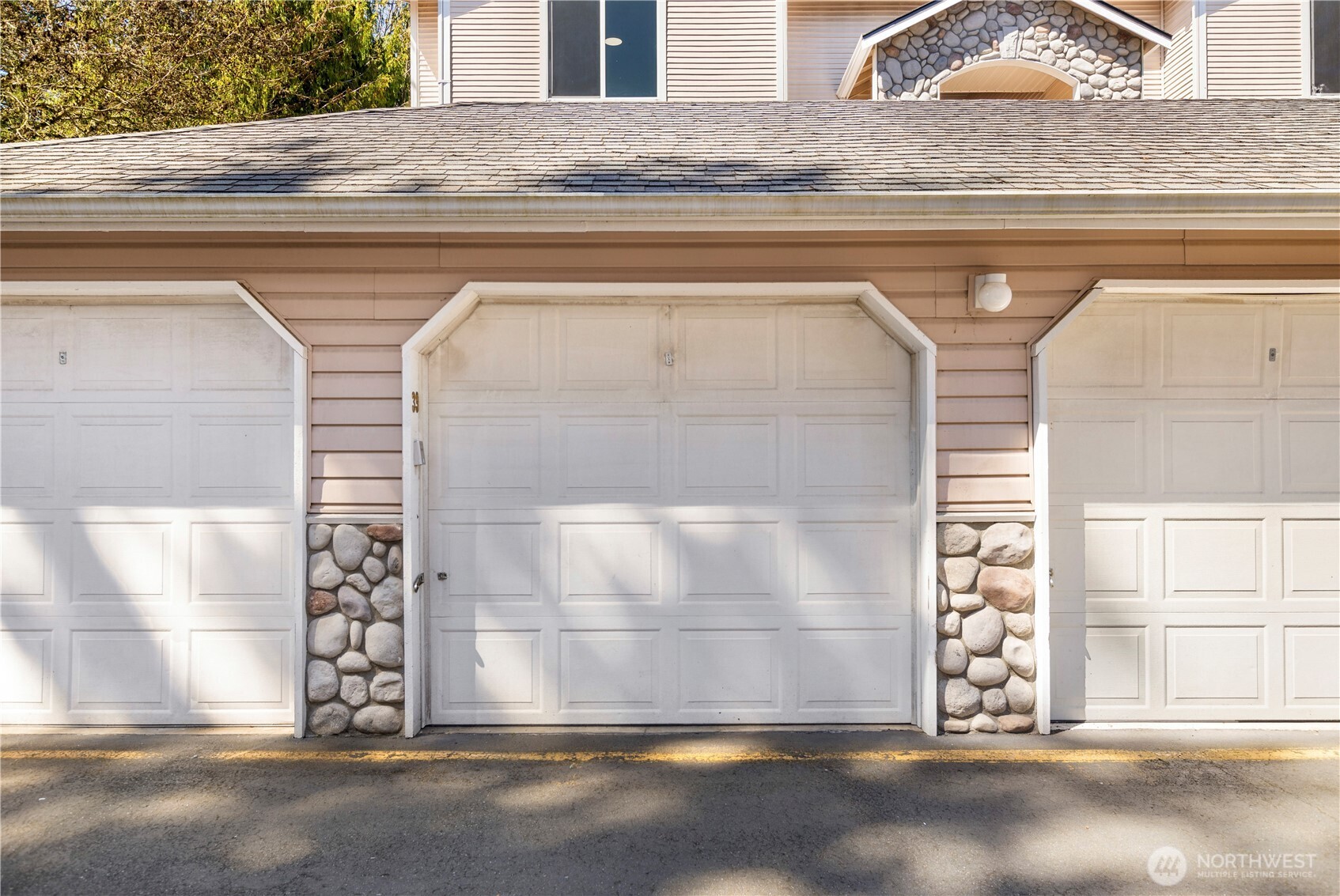 One car garage & storage