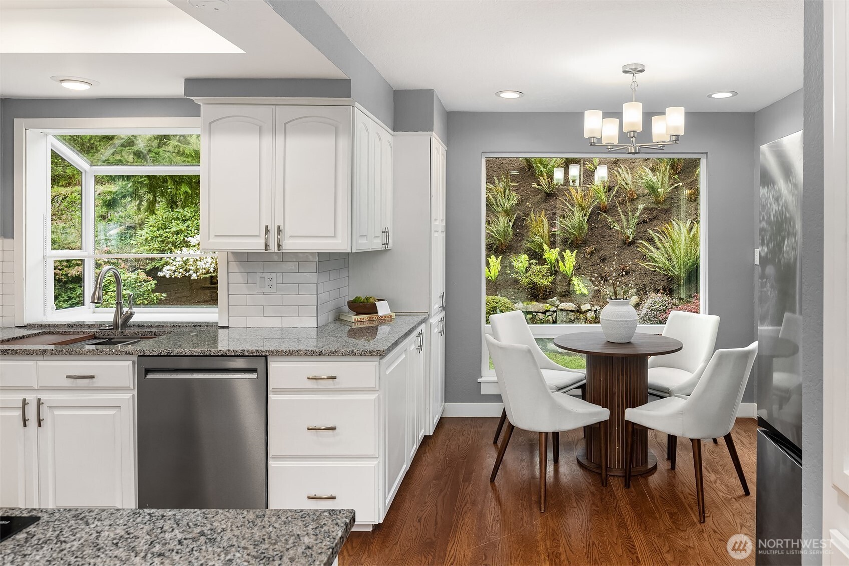 Kitchen with Eating Area