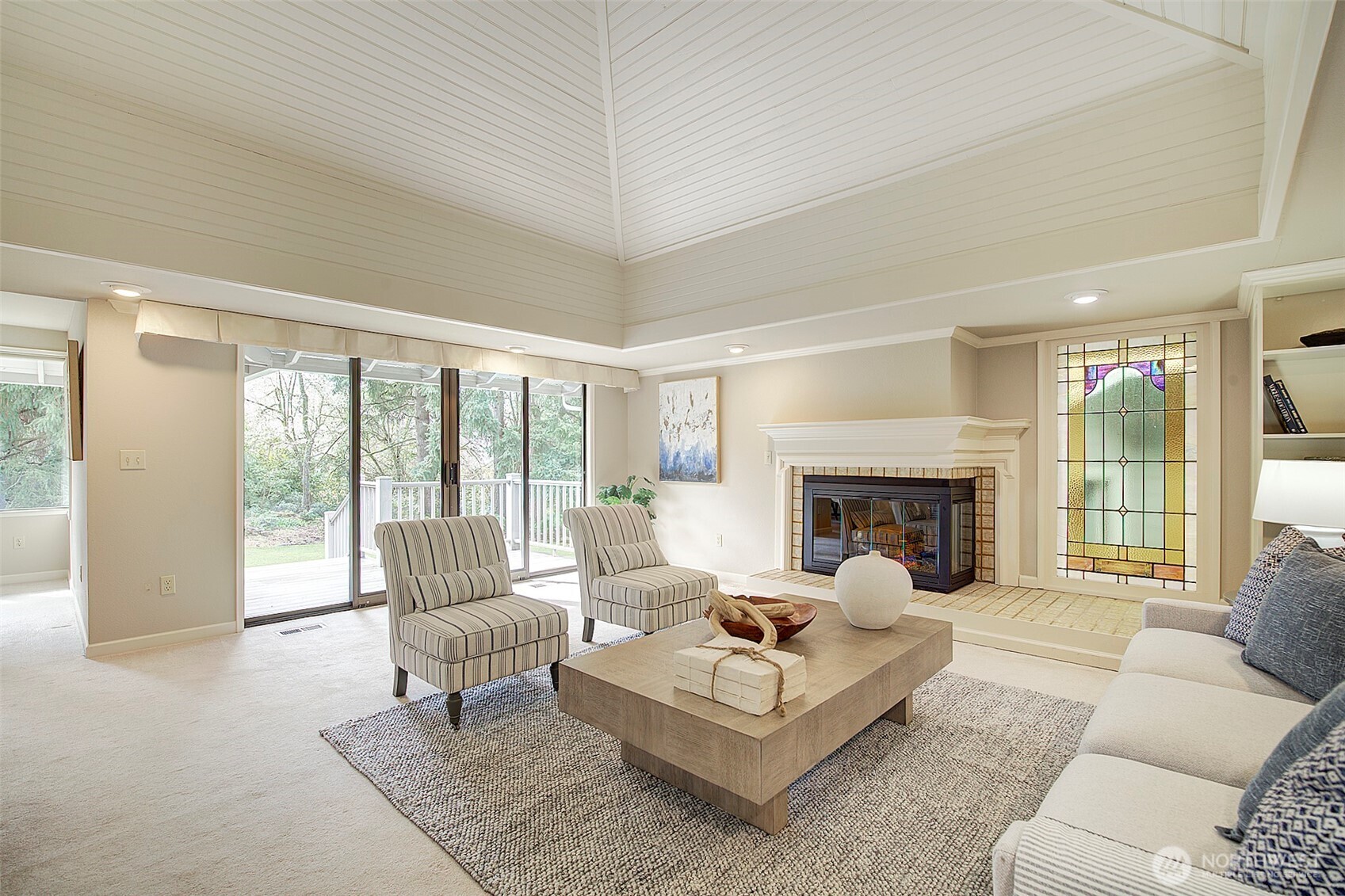 Vaulted Ceiling in Living