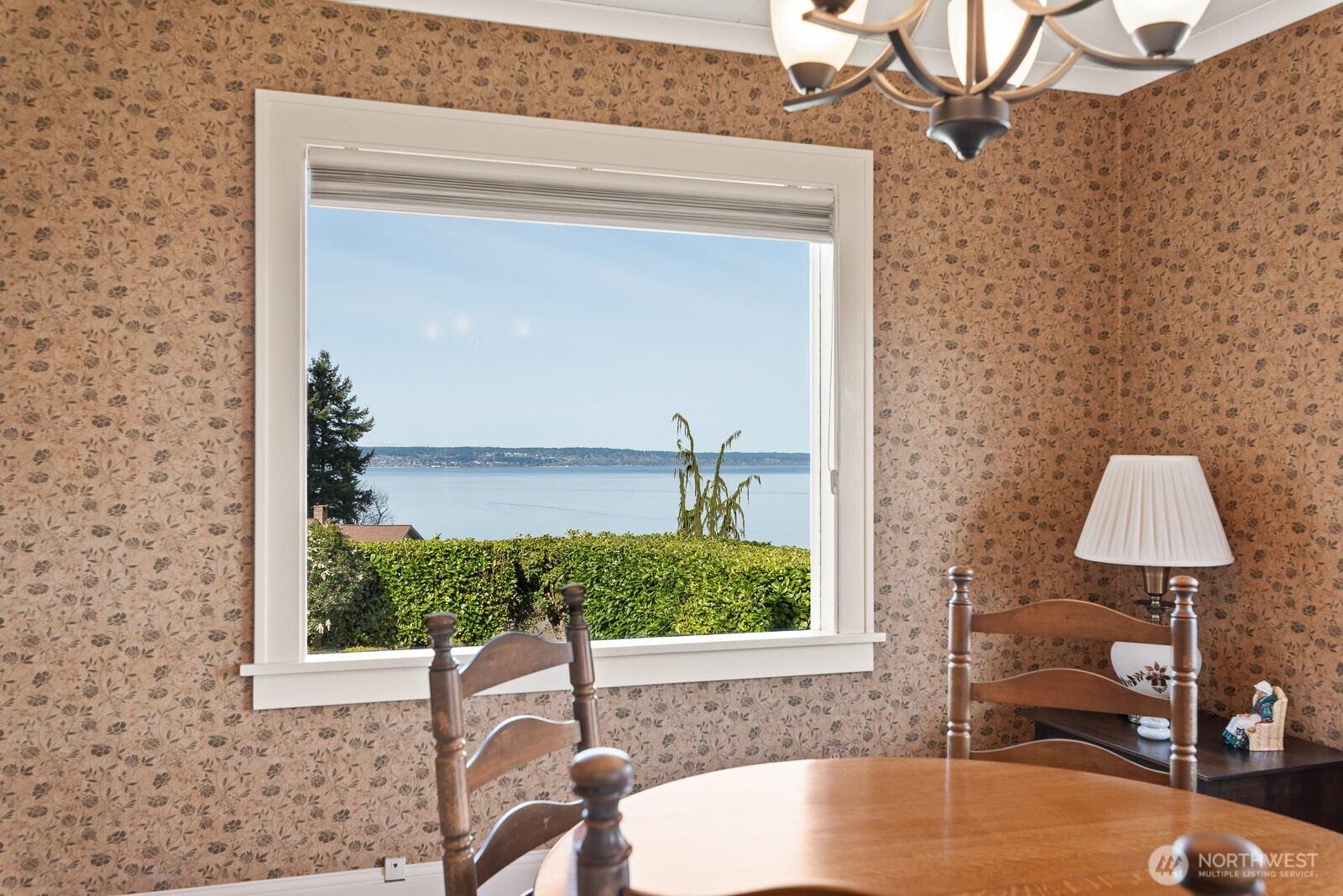 Dining room water & mountain views