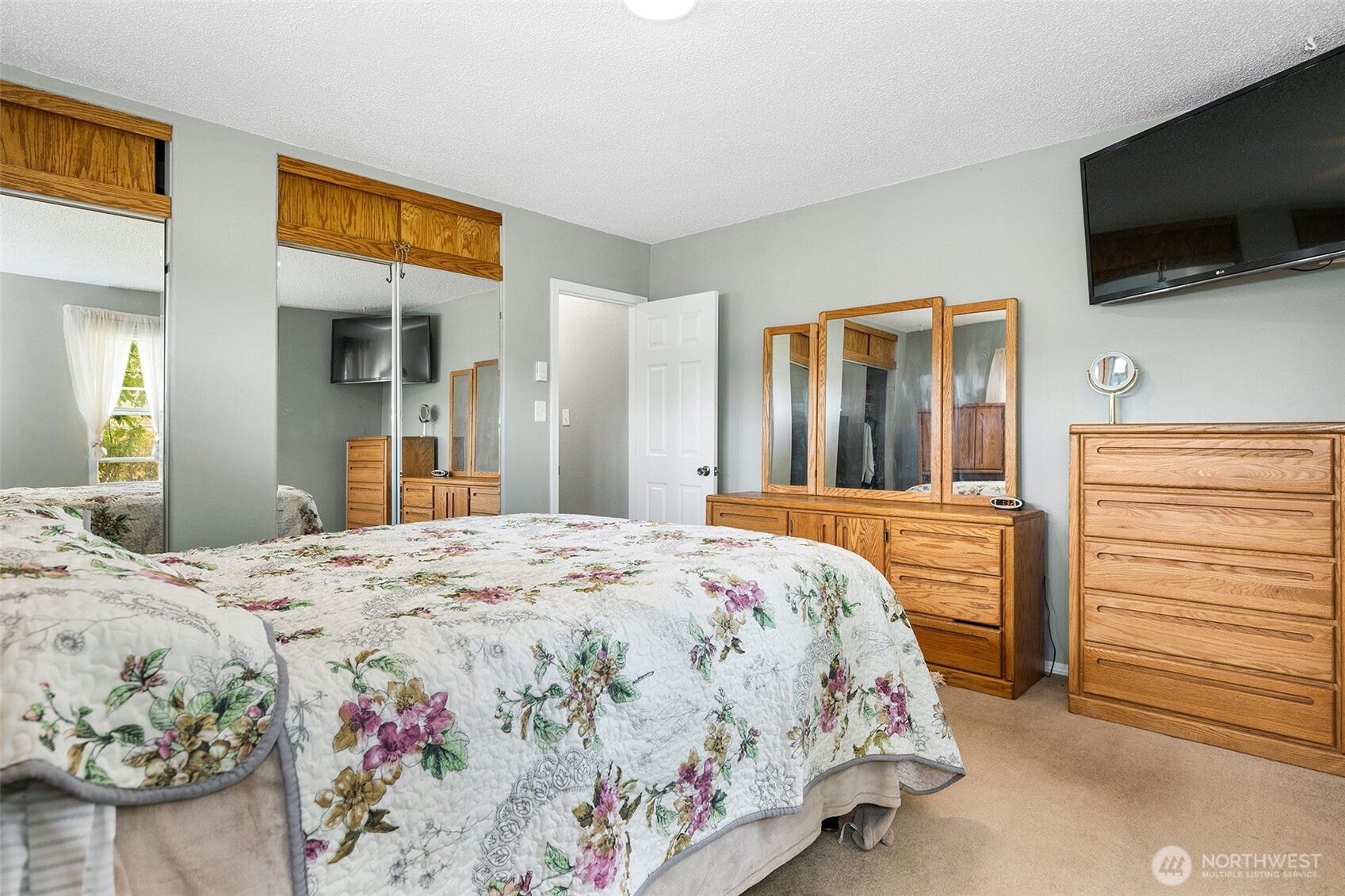 ~Primary Bedroom~