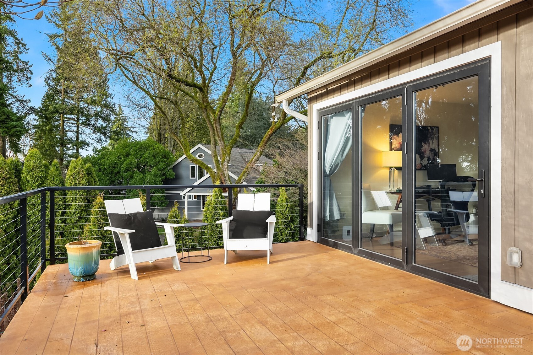 Sitting area outside current office/future Owner's Suite.