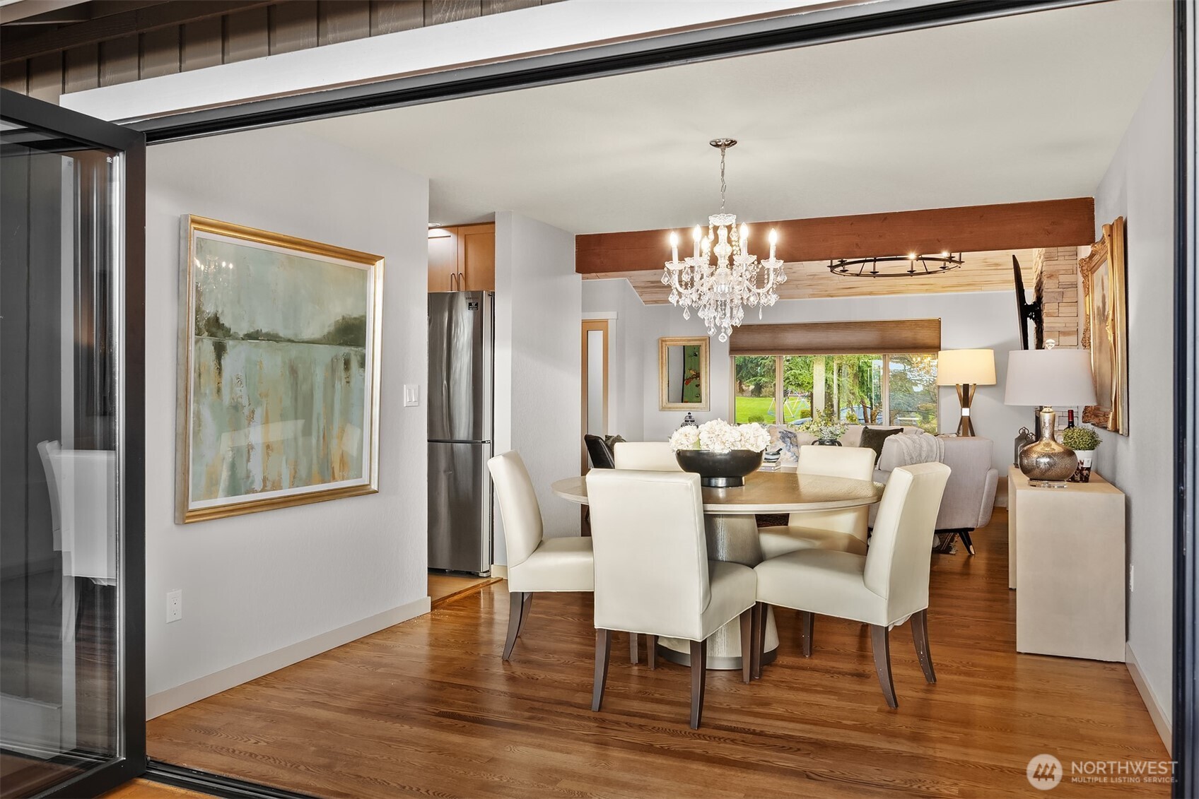 The indoors and outdoors come together.