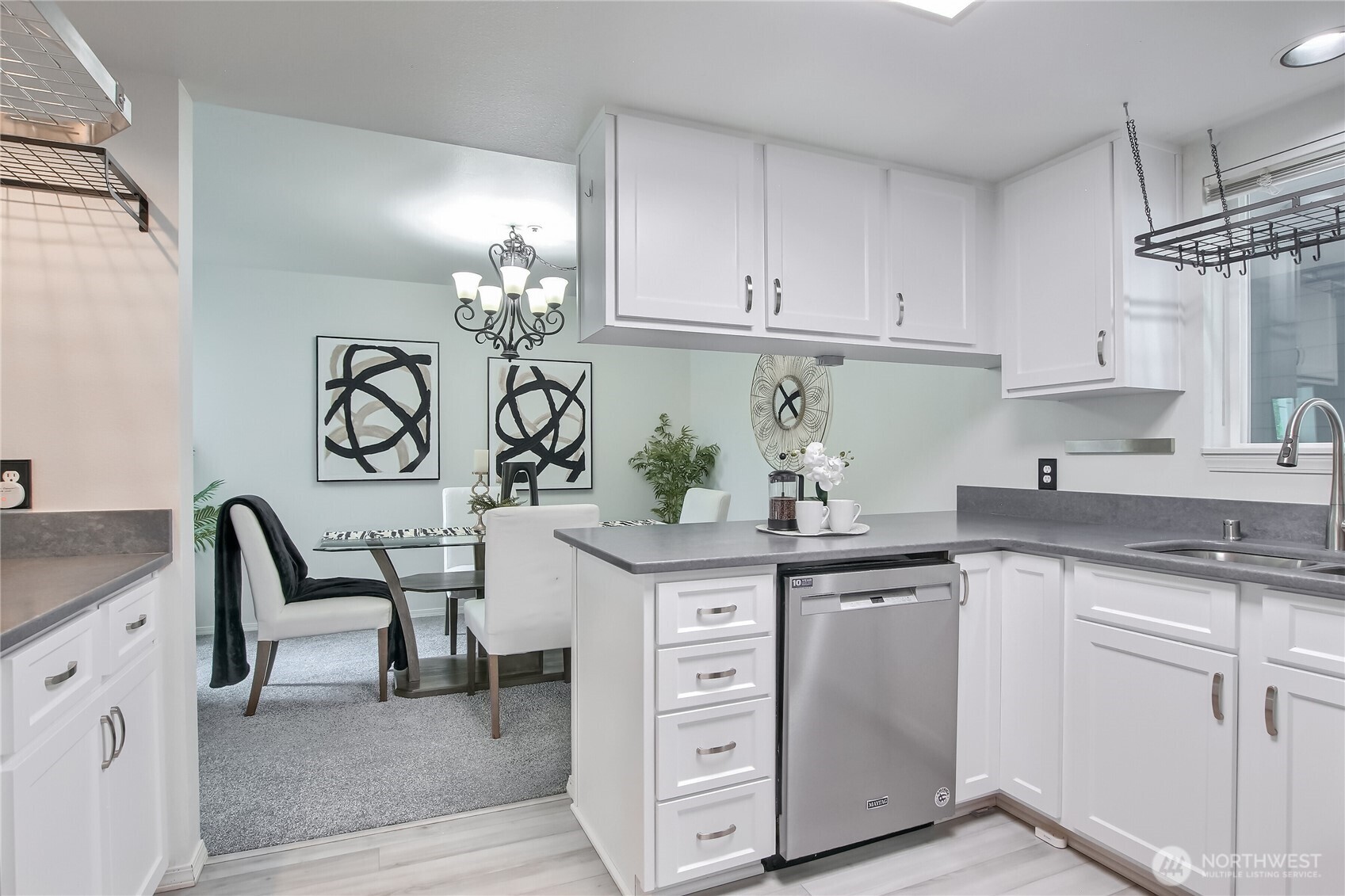 dining area just off kitchen.