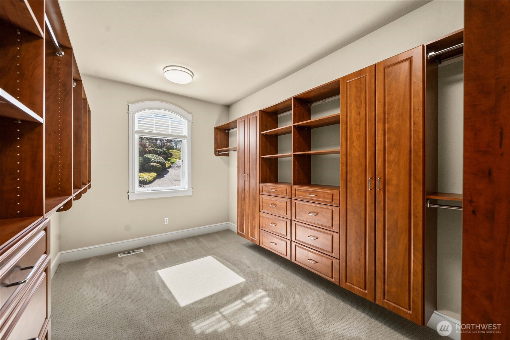 primary suite walk in closet