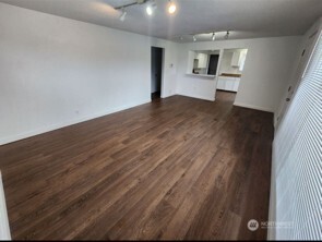 12524 Living room