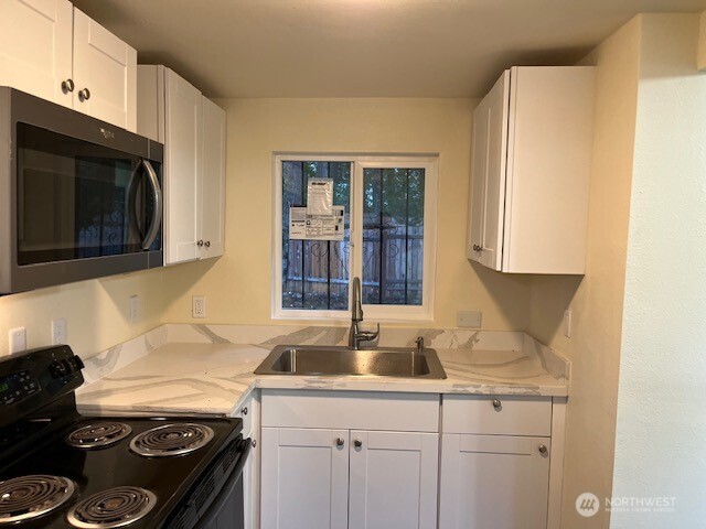 12518 Kitchen