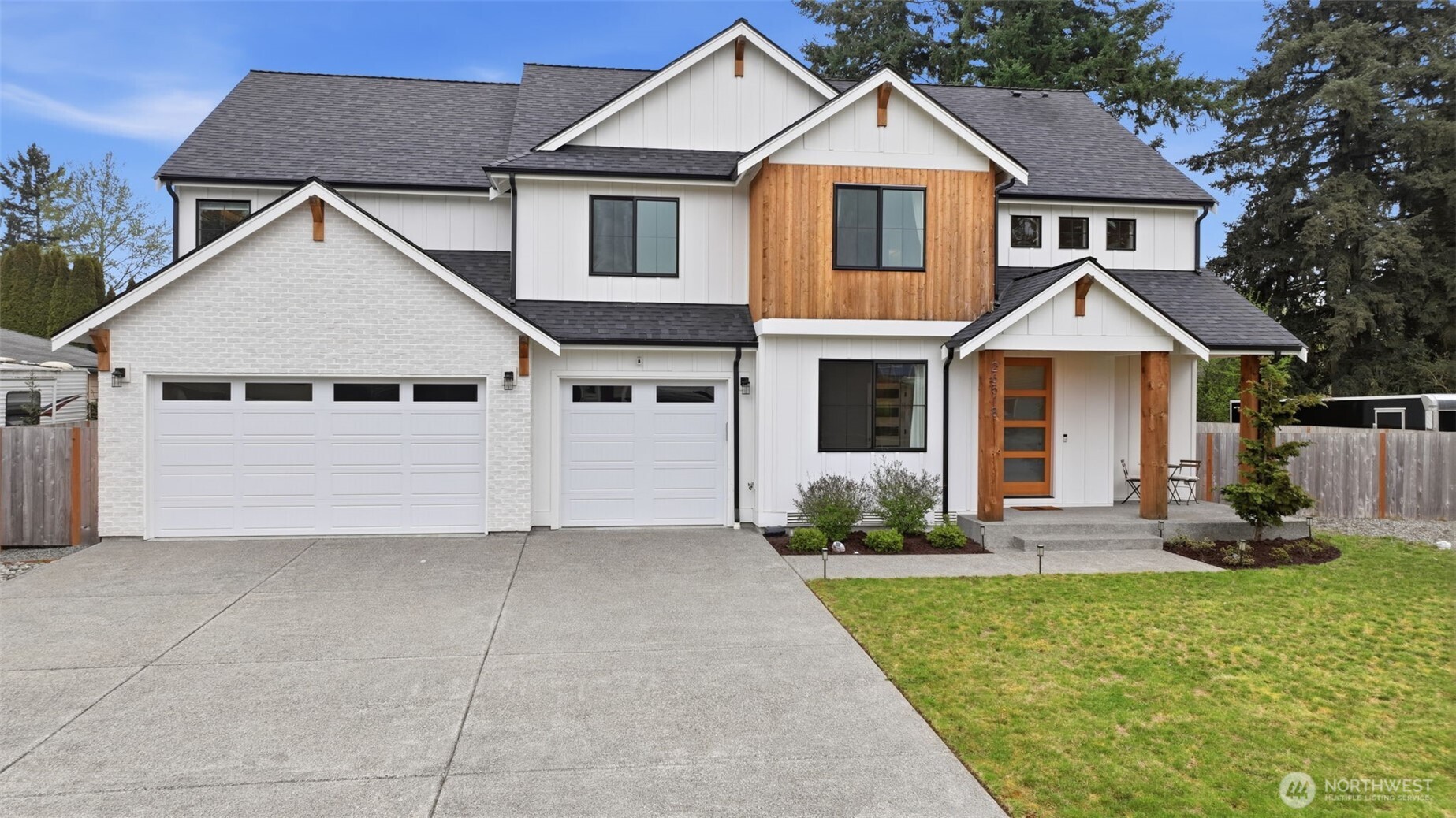 This home offers space, privacy, and a convenient location close to parks, shopping, dining, and easy commuting to Seattle or the Eastside.