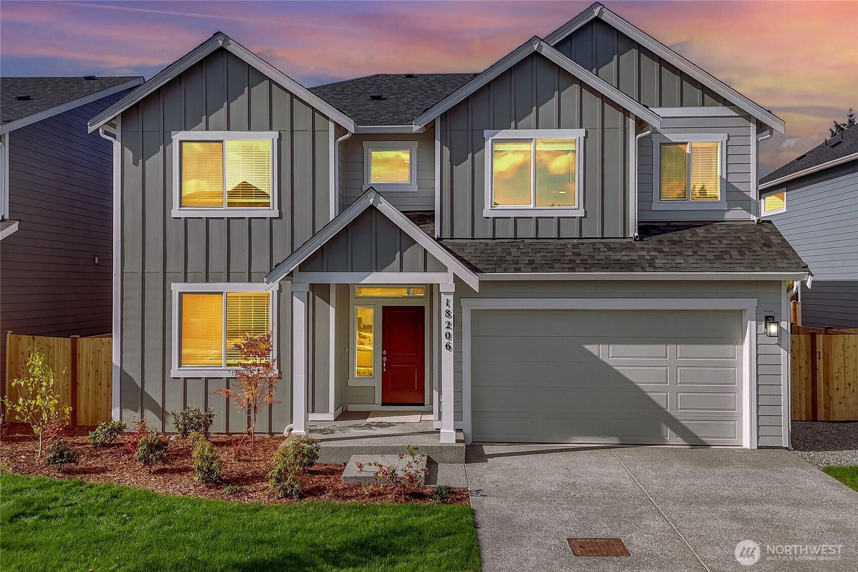 Photos are from a previously built Magnolia plan in the community. They may show a color or upgrade that is no longer available. They do demonstrate the quality materials and attention to detail that you will find in a Rush home.