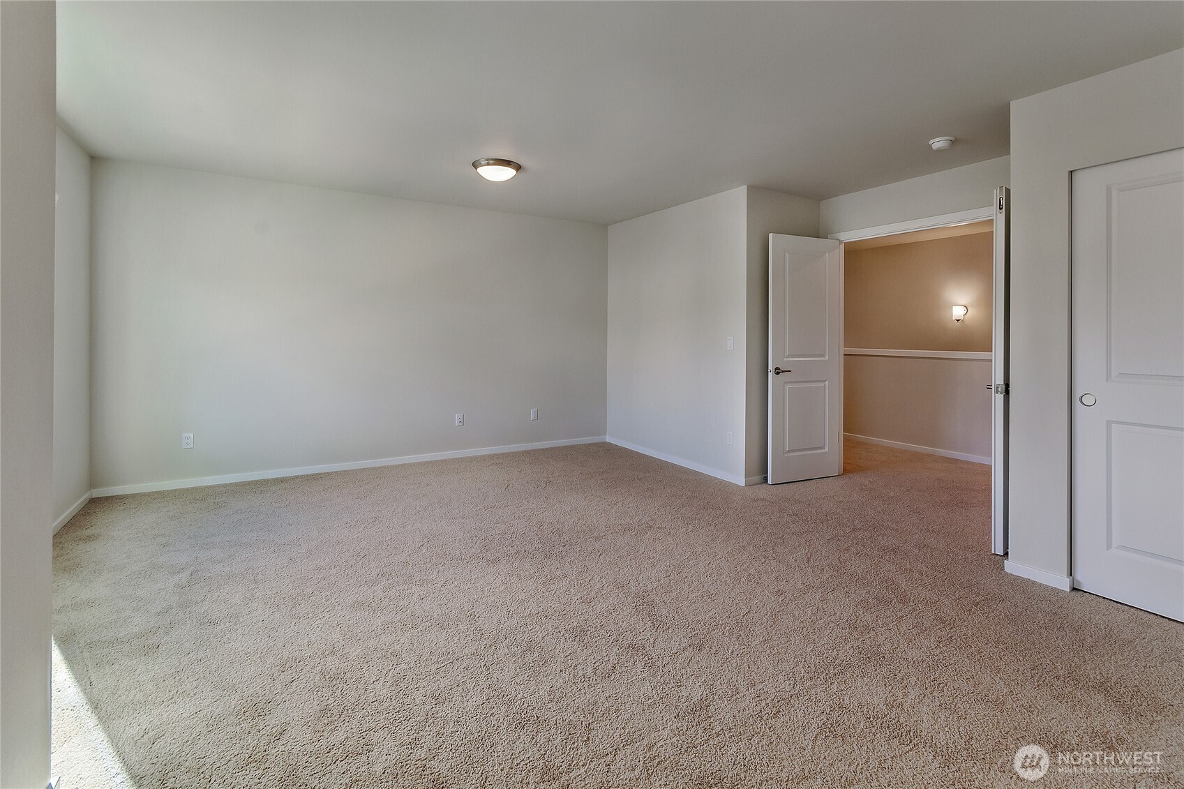 Photos are from a previously built Magnolia plan in the community. They may show a color or upgrade that is no longer available. They do demonstrate the quality materials and attention to detail that you will find in a Rush home.