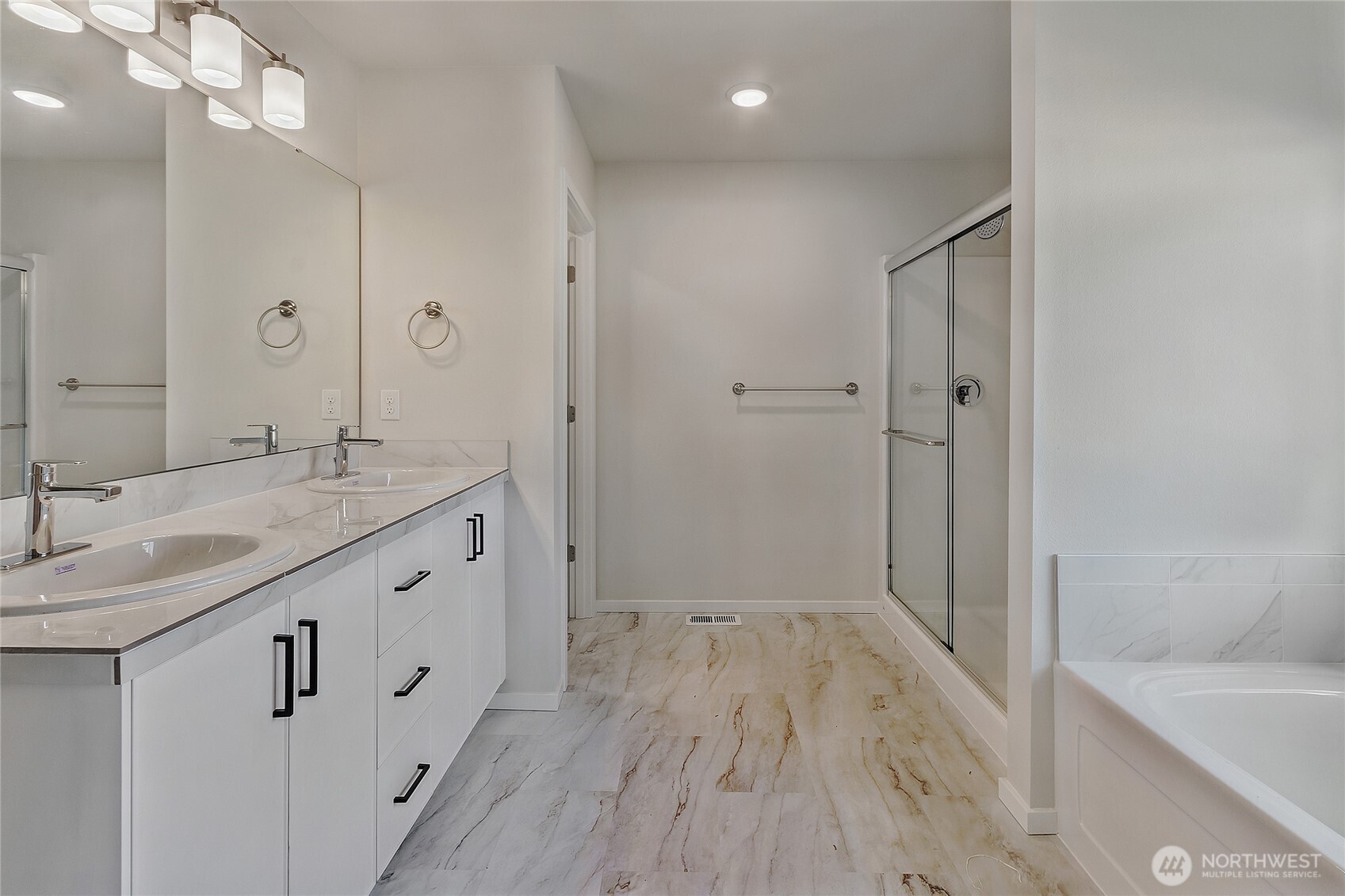 Photos are from a previously built Magnolia plan in the community. They may show a color or upgrade that is no longer available. They do demonstrate the quality materials and attention to detail that you will find in a Rush home.