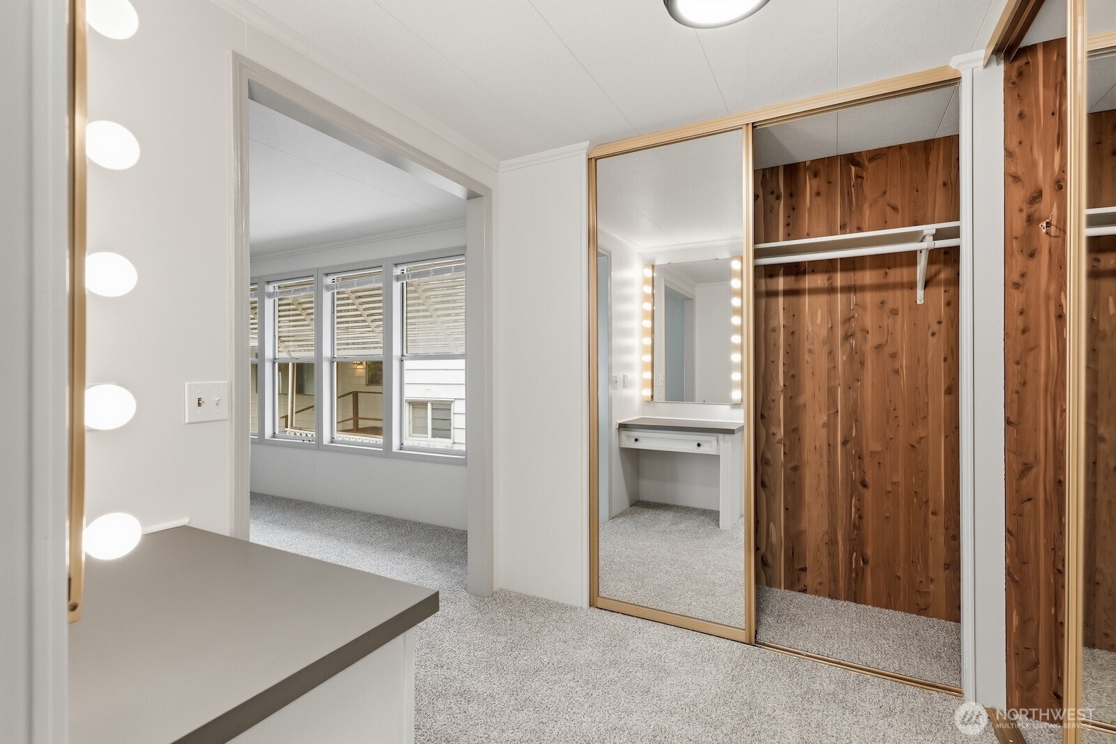 Lots of closet space