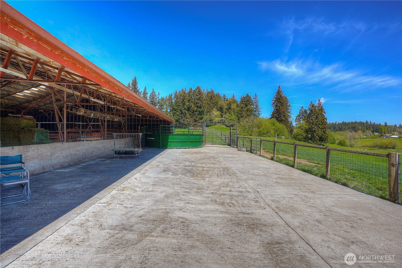 One of the many outbuildings on the estate...equestrian, livestock and farming.