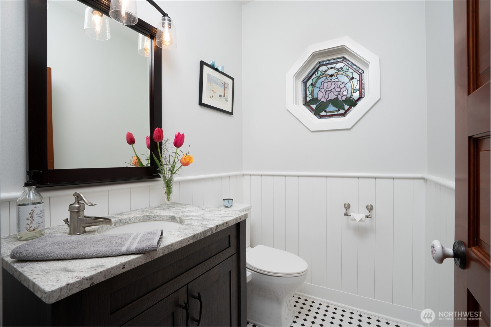 Powder room