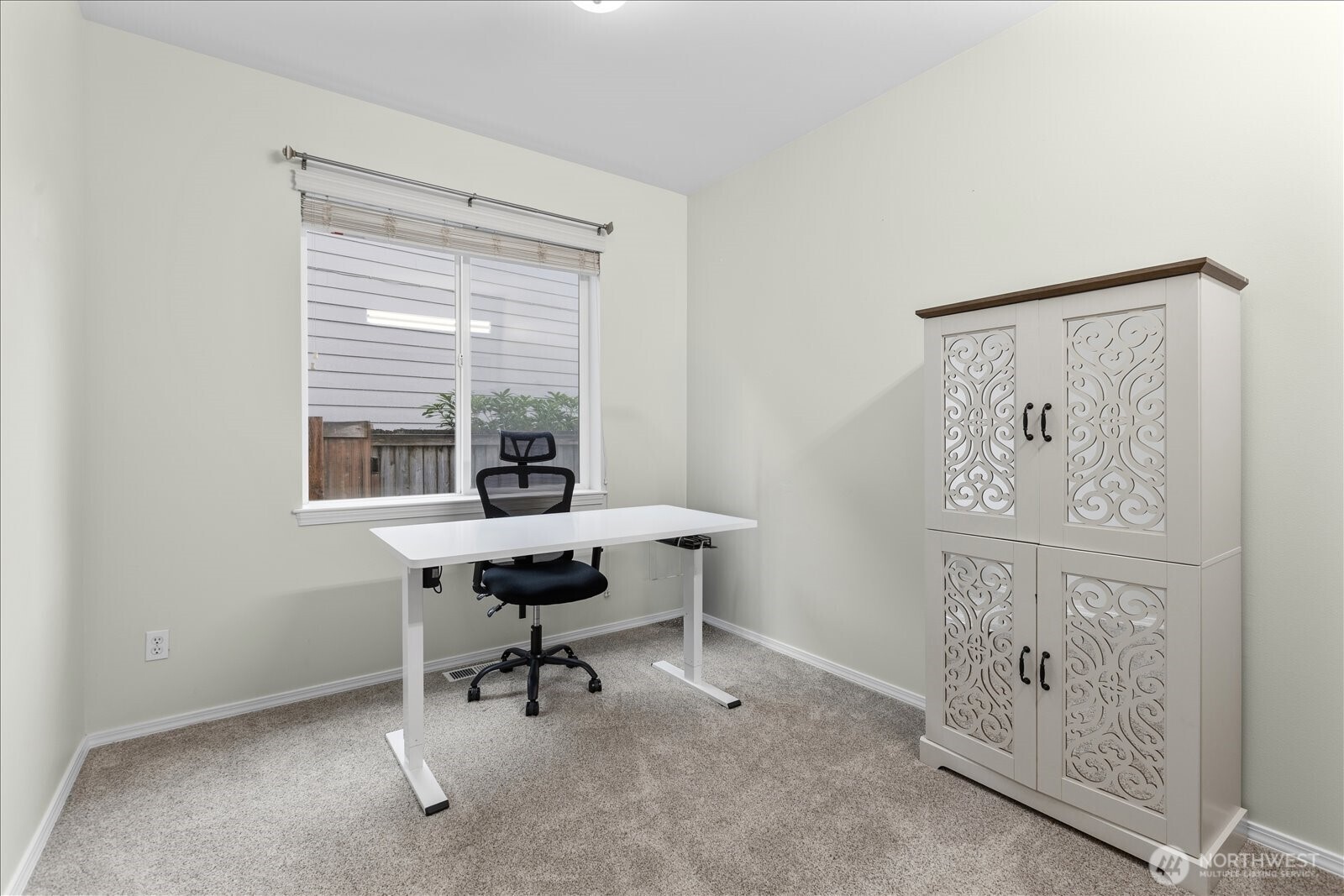 Bedroom/Office on Main Floor