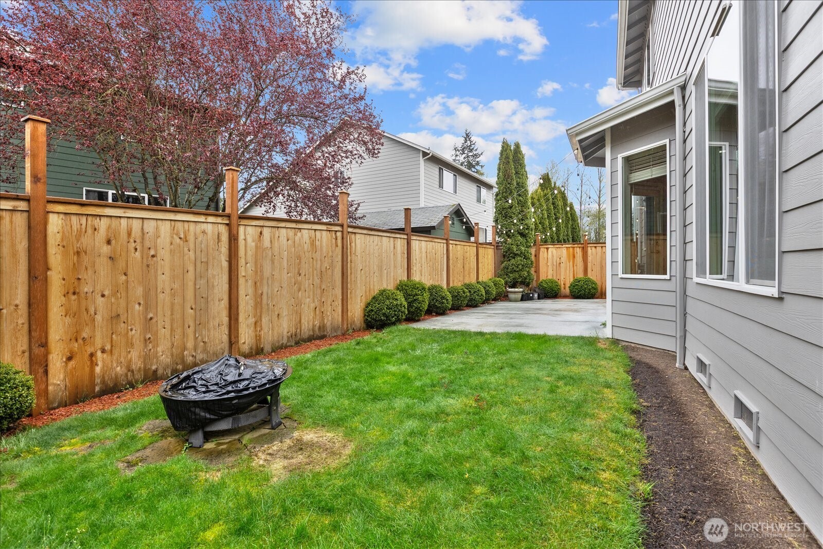 Fully Fenced Back Yard