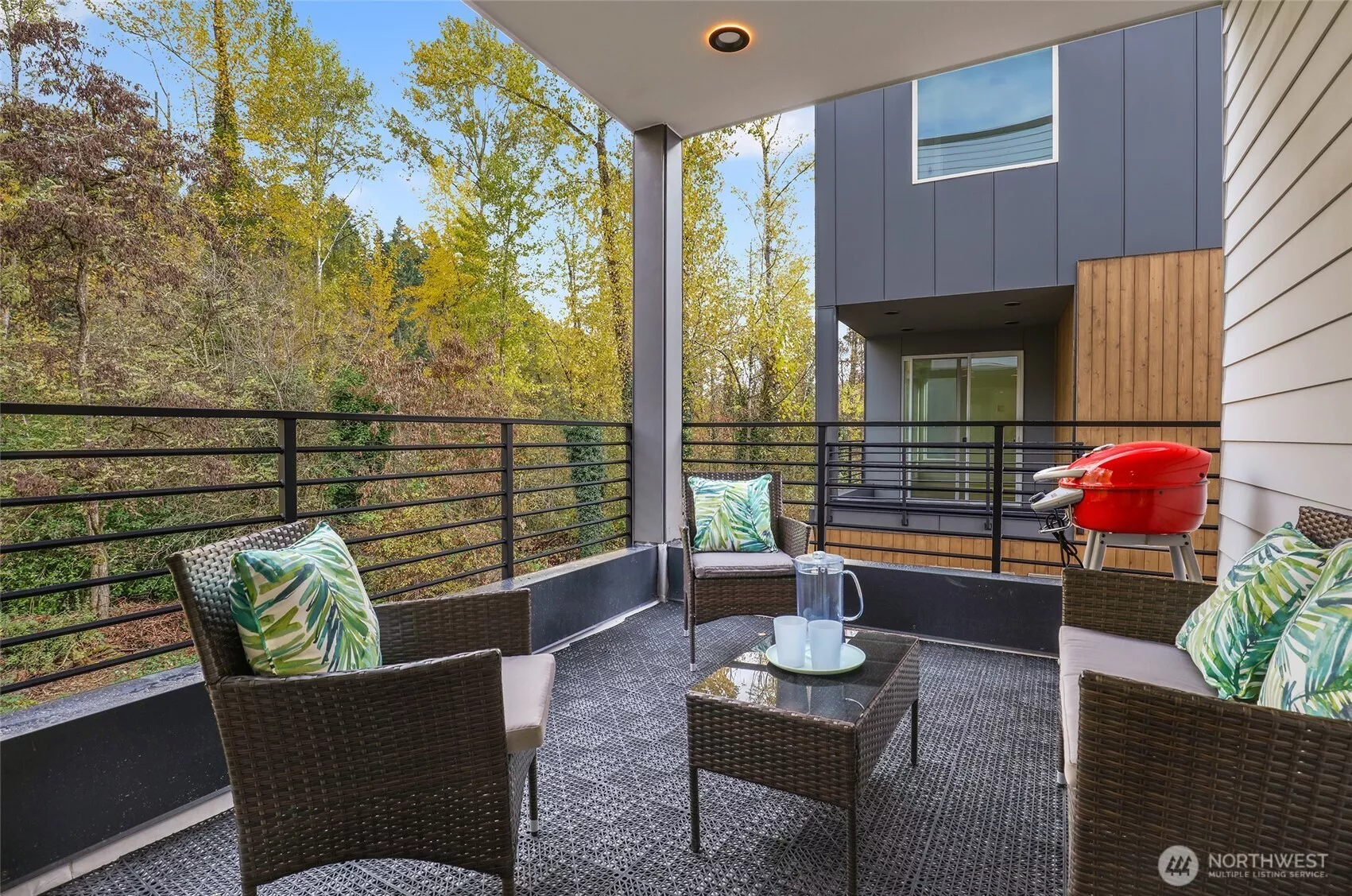 Private Deck overlooking the Greenbelt.